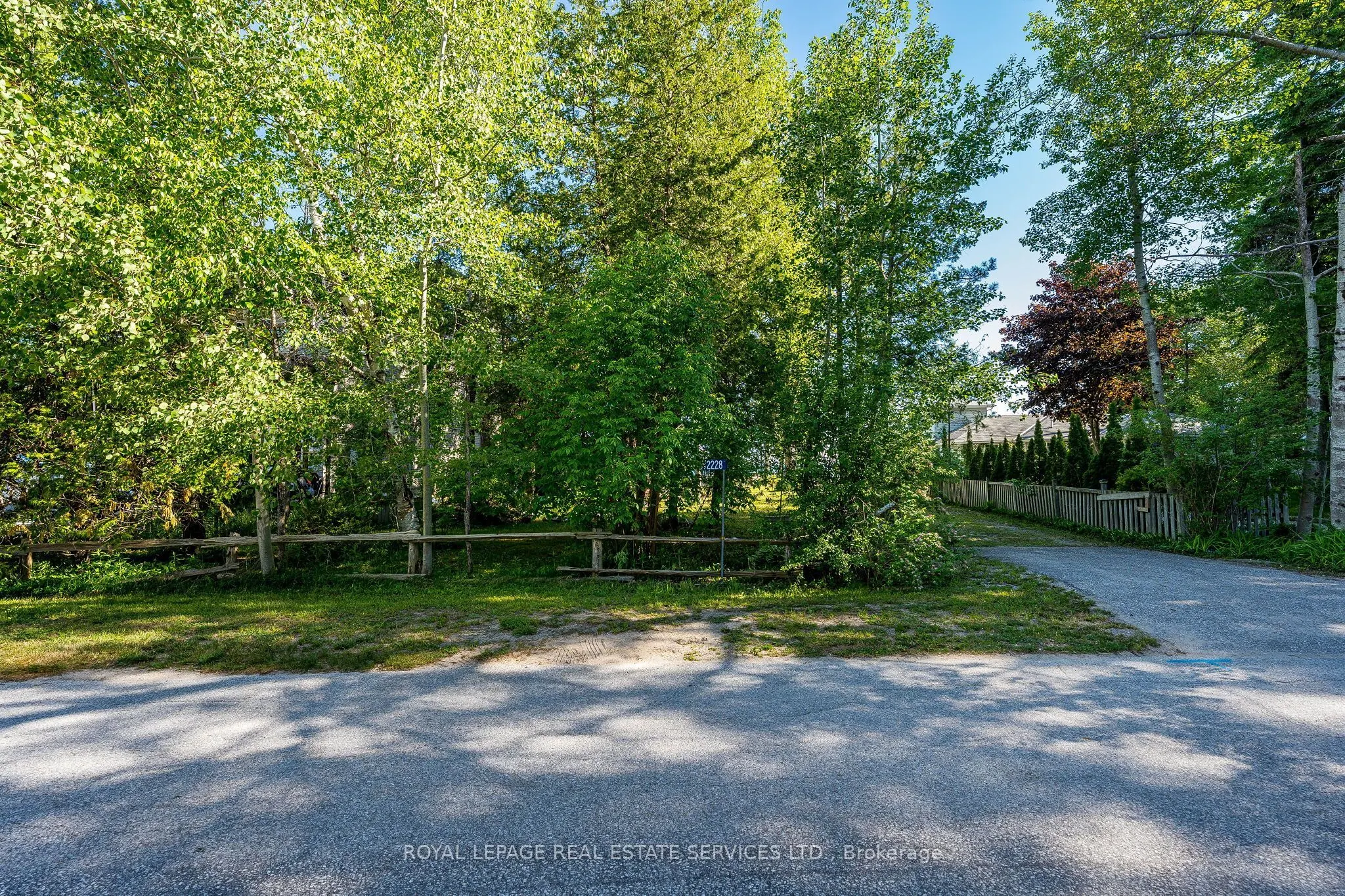 2228 Shore Lane