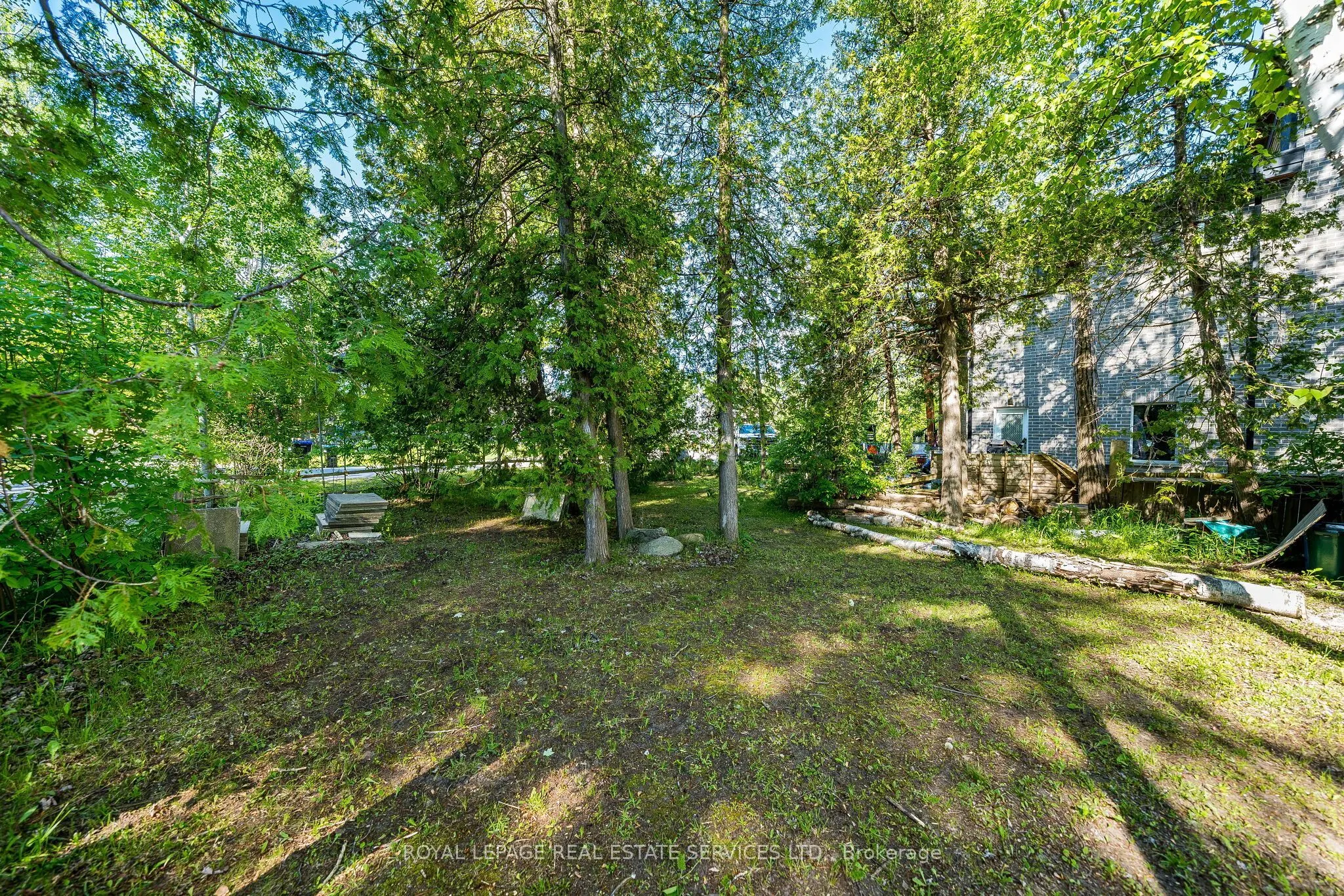 2228 Shore Lane