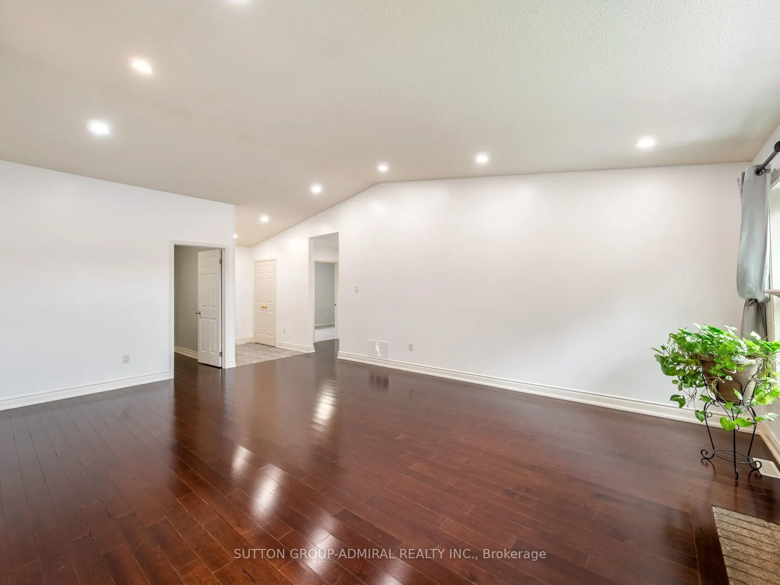 28 Harwood Drive