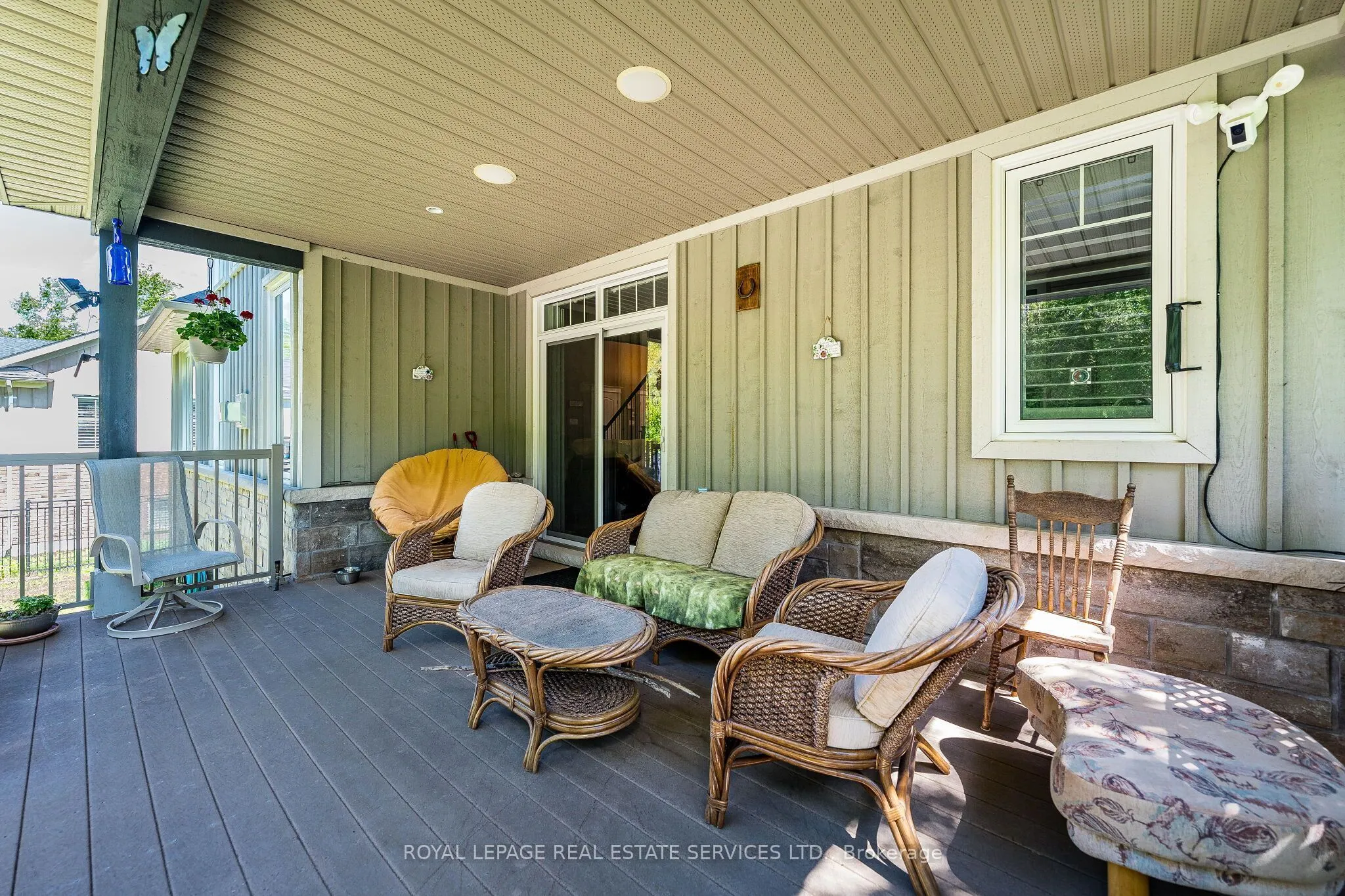 2295 Shore Lane