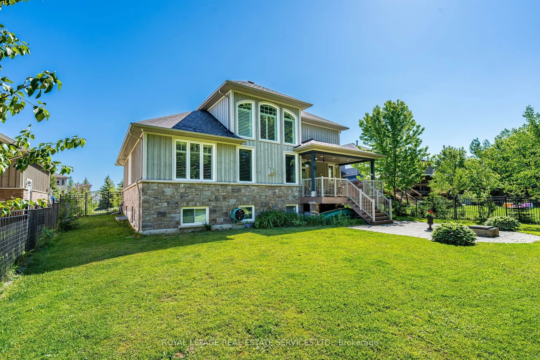 2295 Shore Lane
