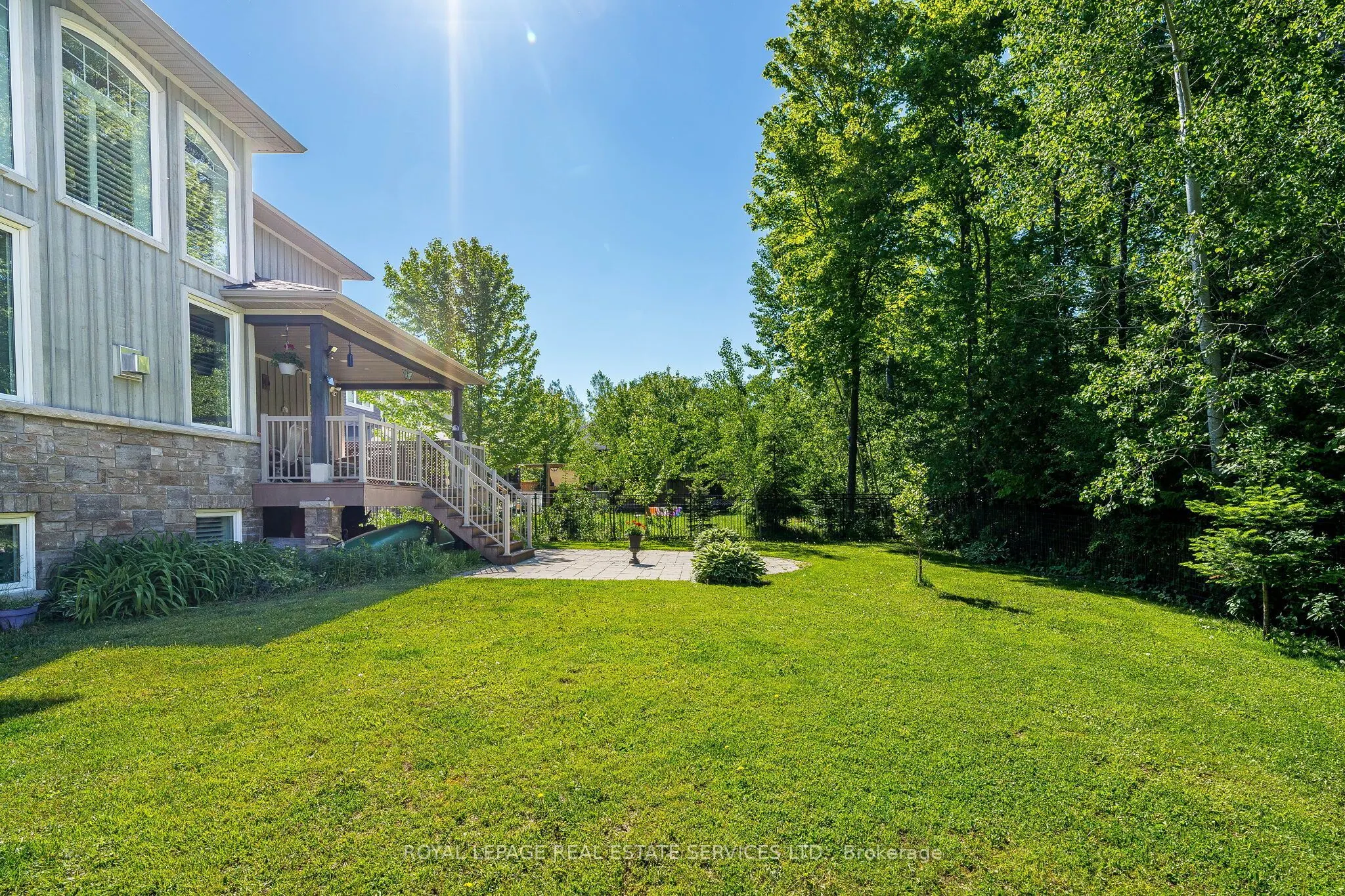 2295 Shore Lane