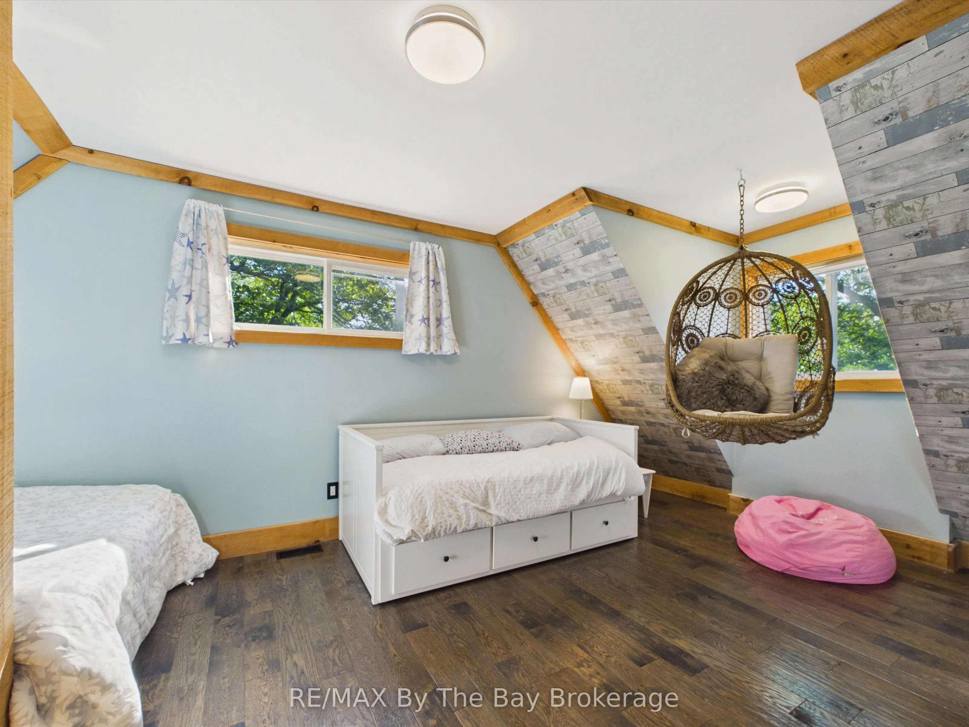 2056 River Road W