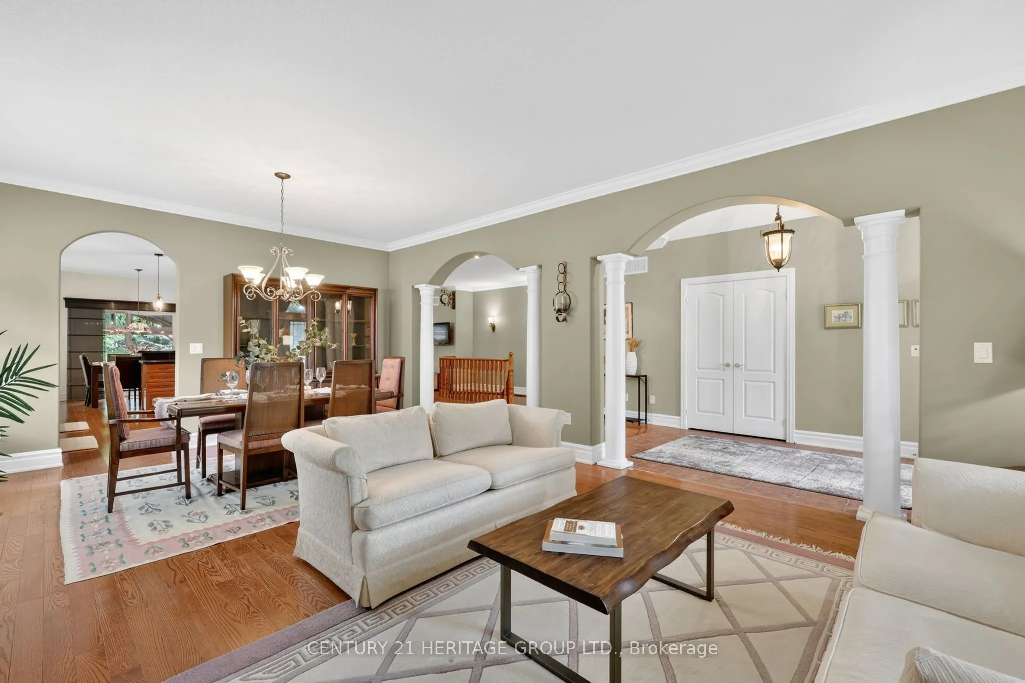 22 Lloyd Cook Drive E