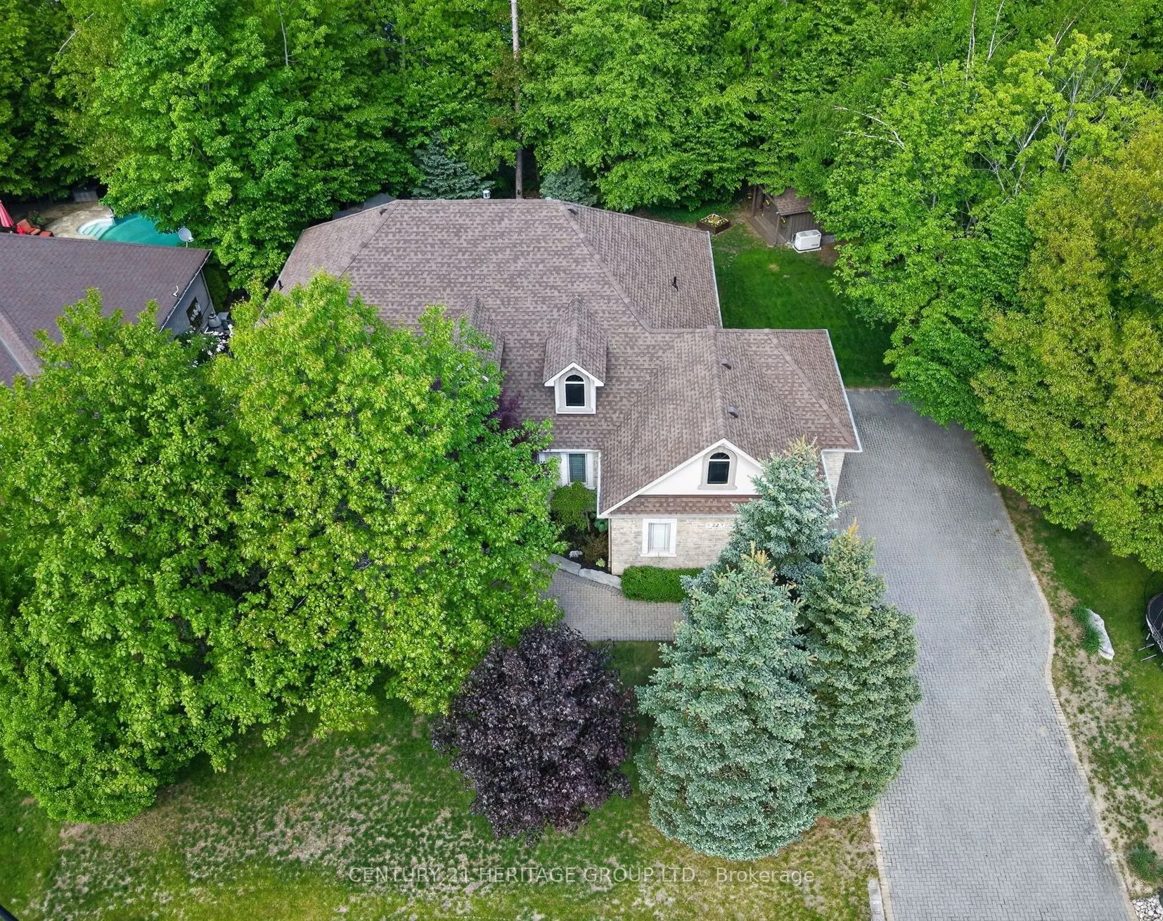 22 Lloyd Cook Drive E