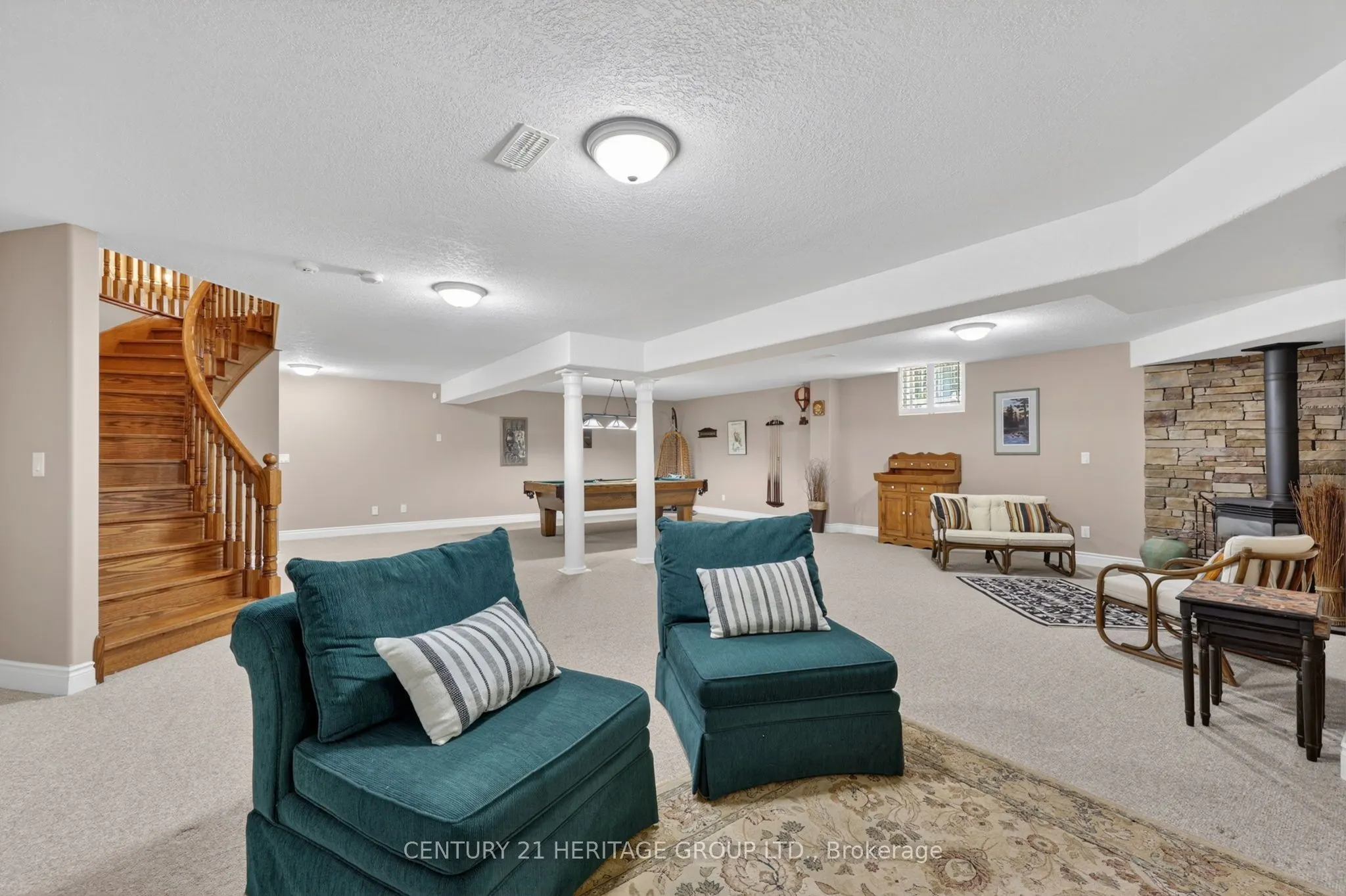 22 Lloyd Cook Drive E