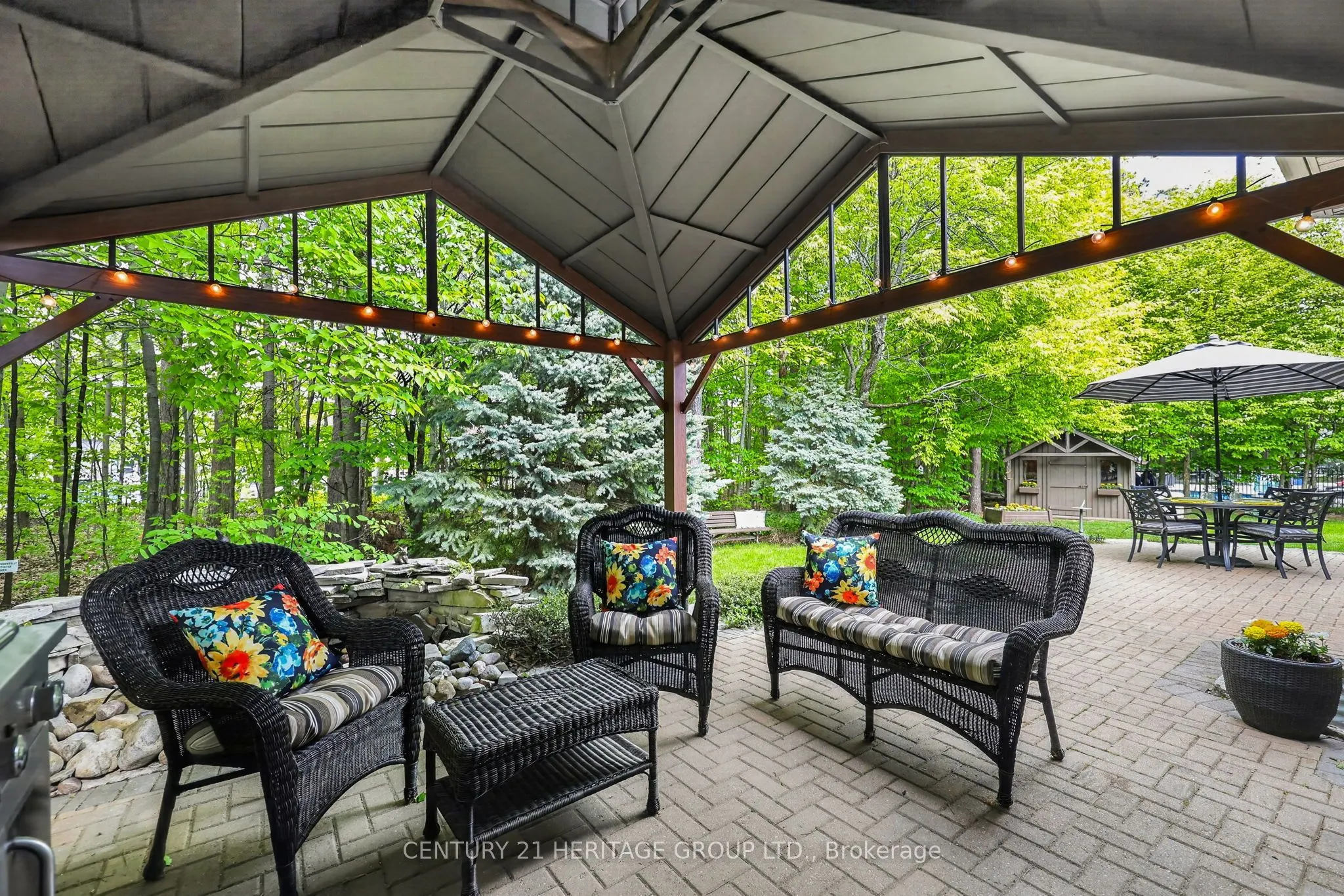 22 Lloyd Cook Drive E