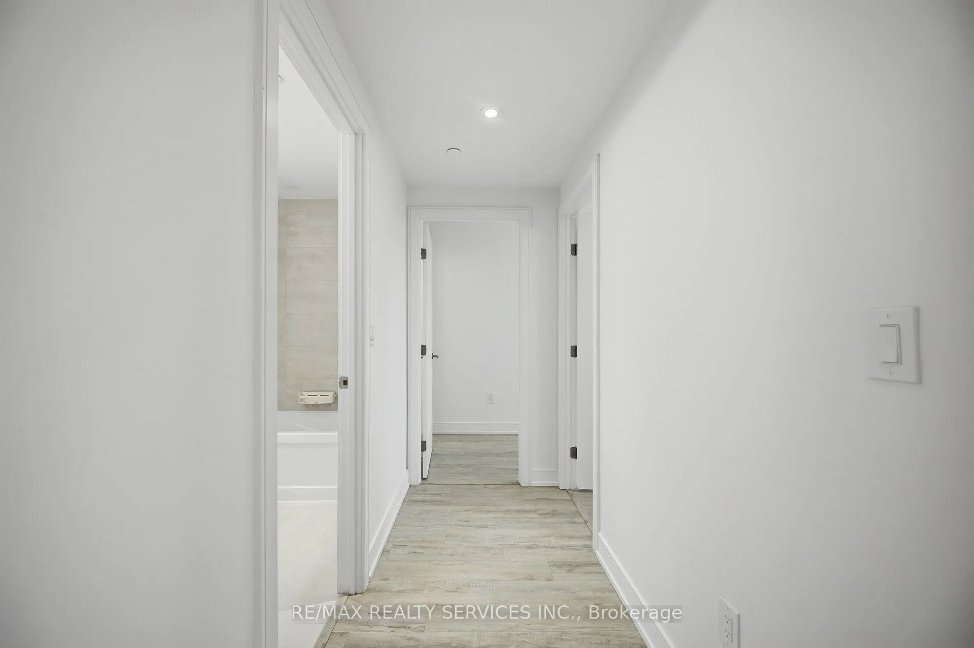 185 Dunlop Street E #620