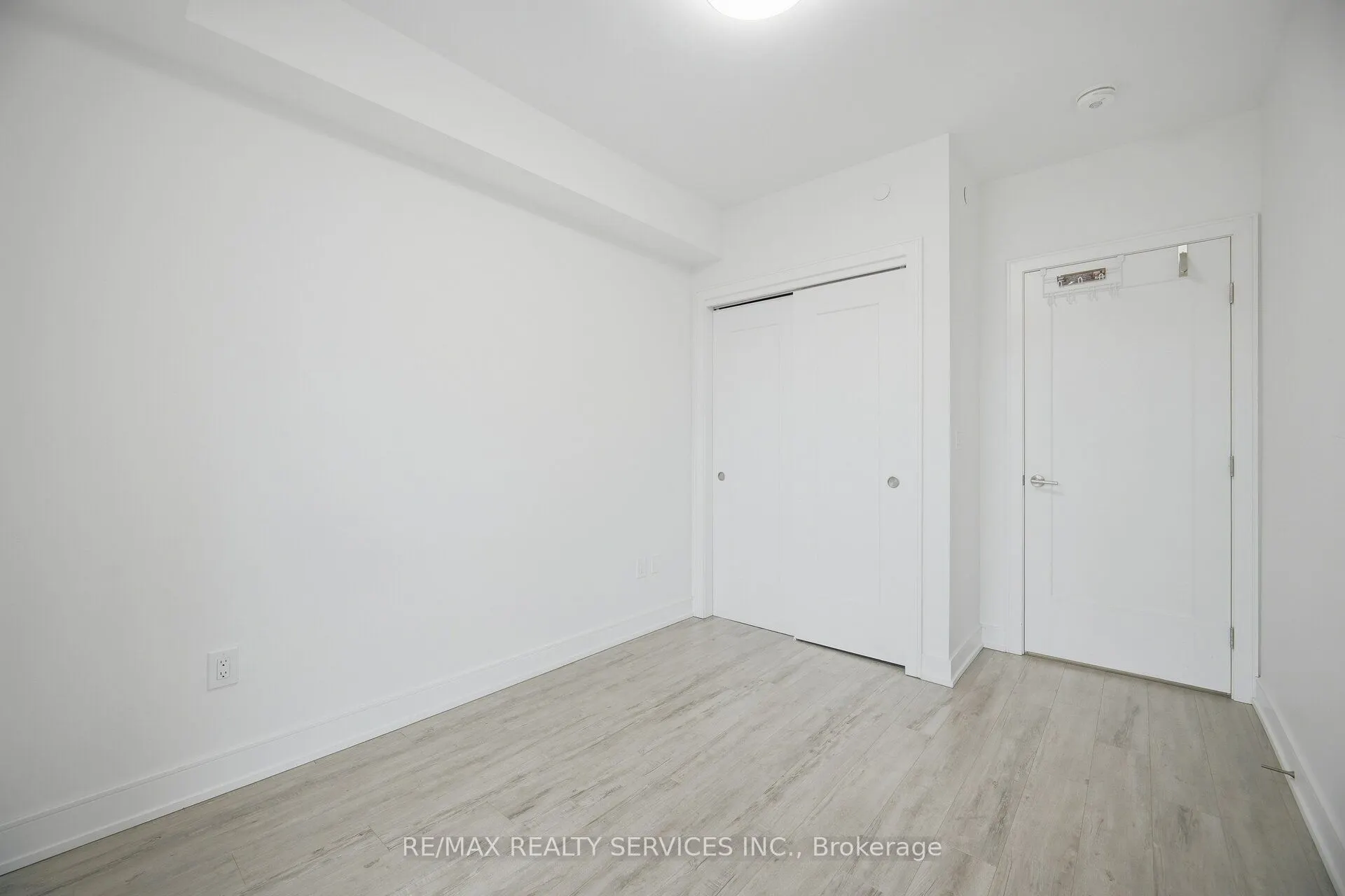 185 Dunlop Street E #620