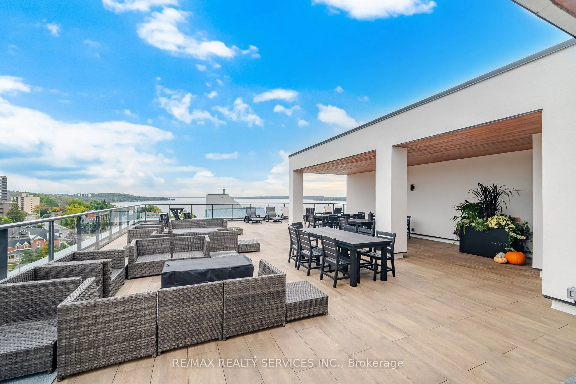185 Dunlop Street E #620