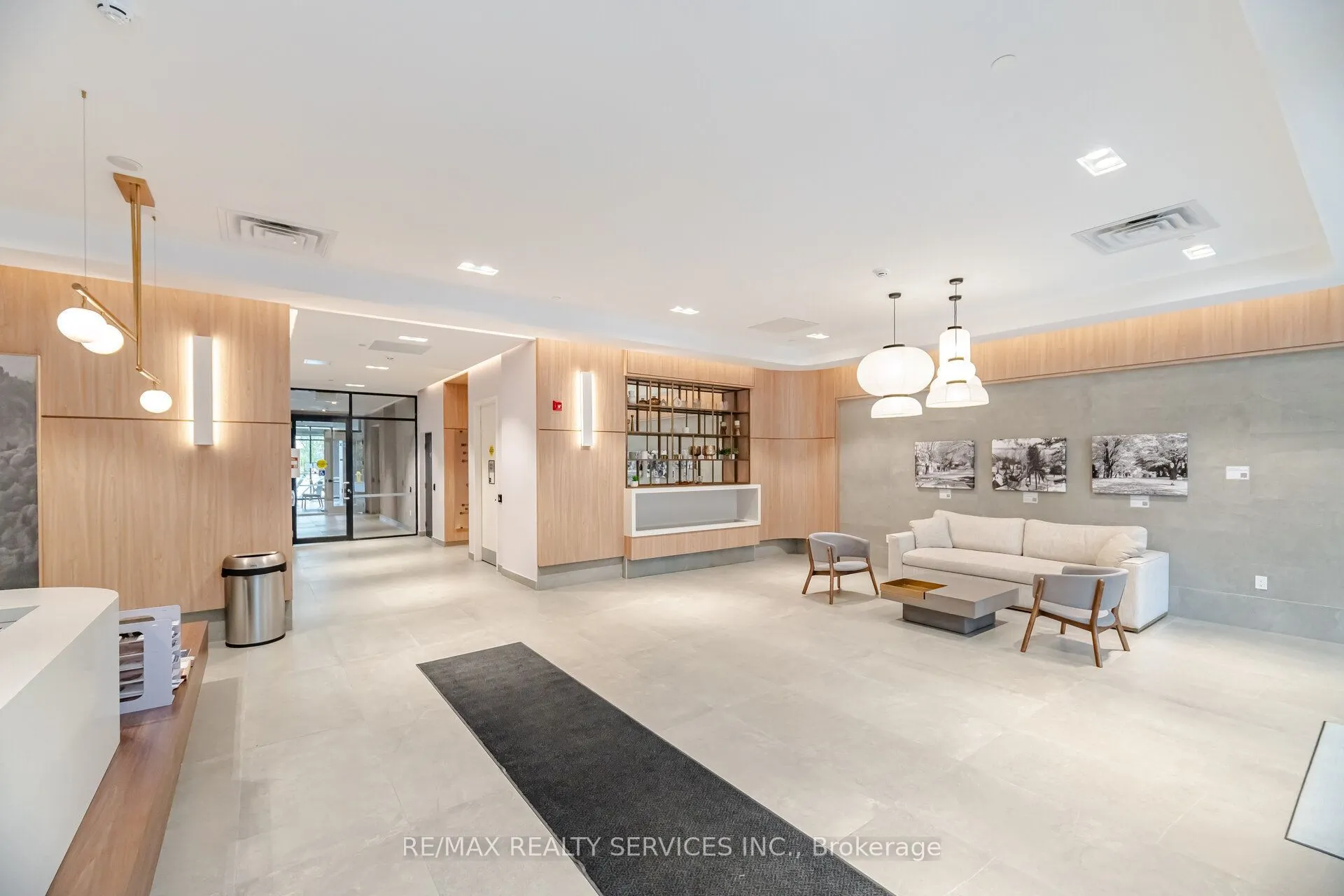 185 Dunlop Street E #620