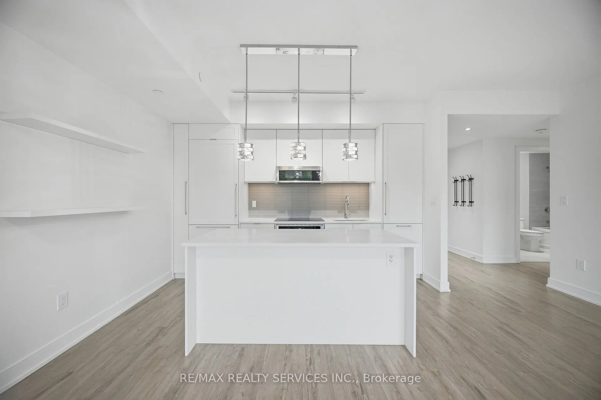 185 Dunlop Street E #620