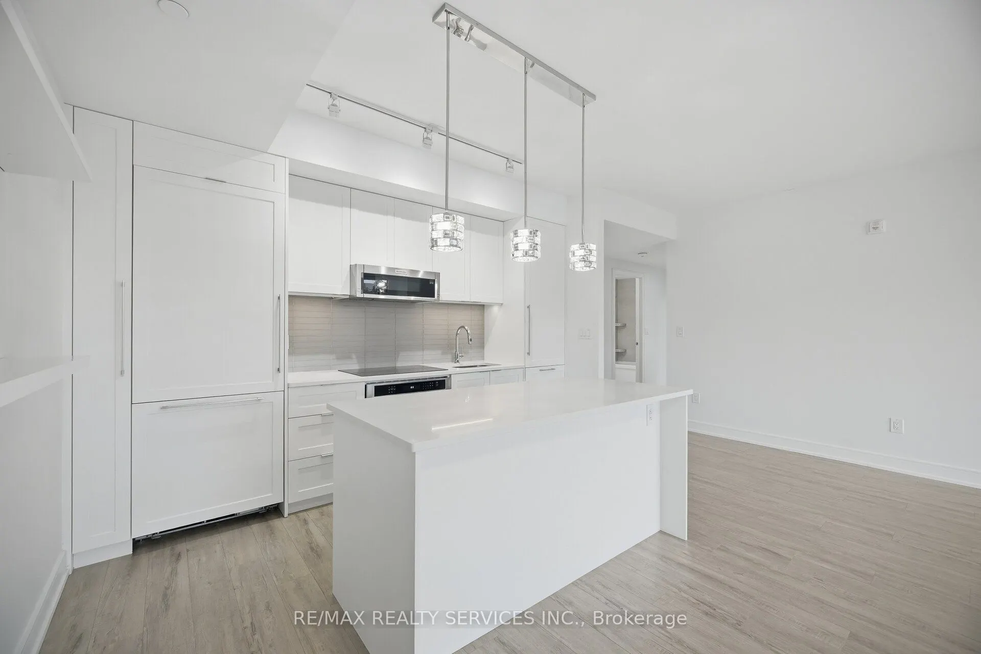 185 Dunlop Street E #620