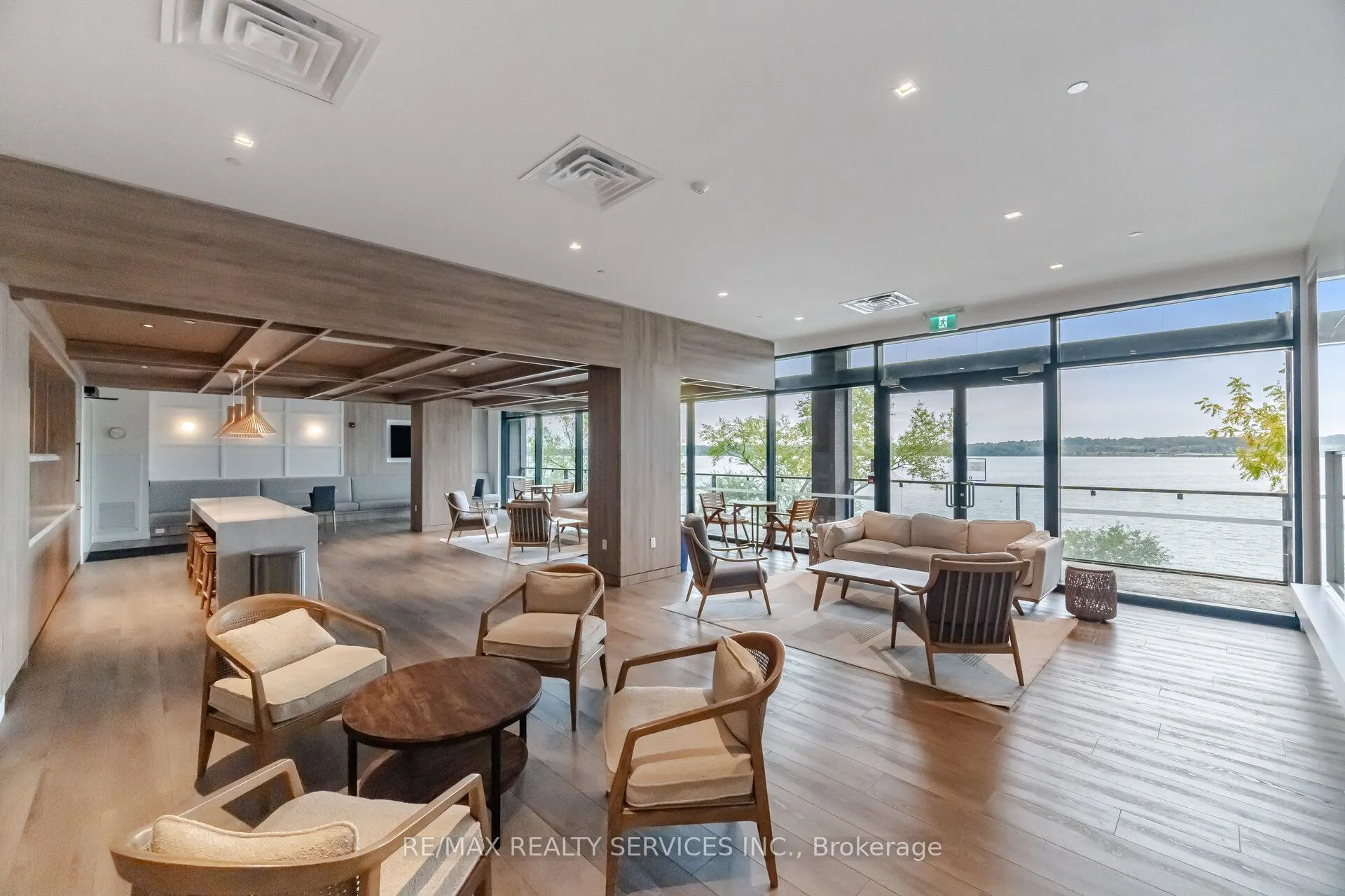 185 Dunlop Street E #620