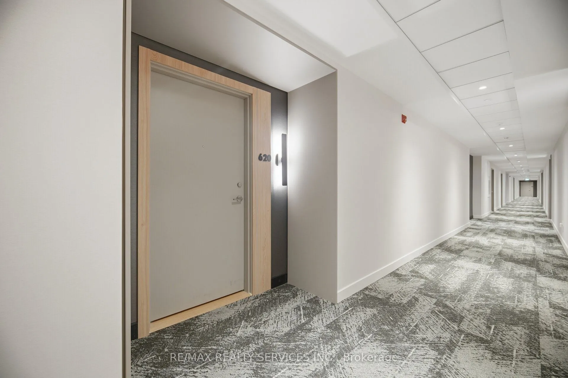 185 Dunlop Street E #620