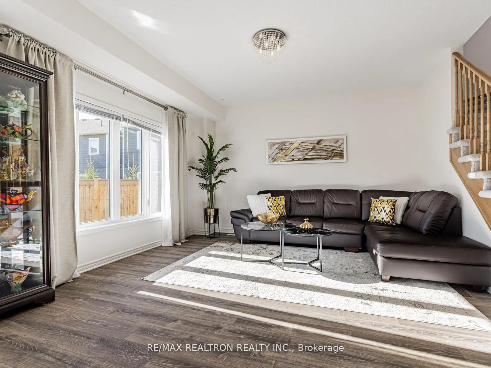 6 Bobolink Drive