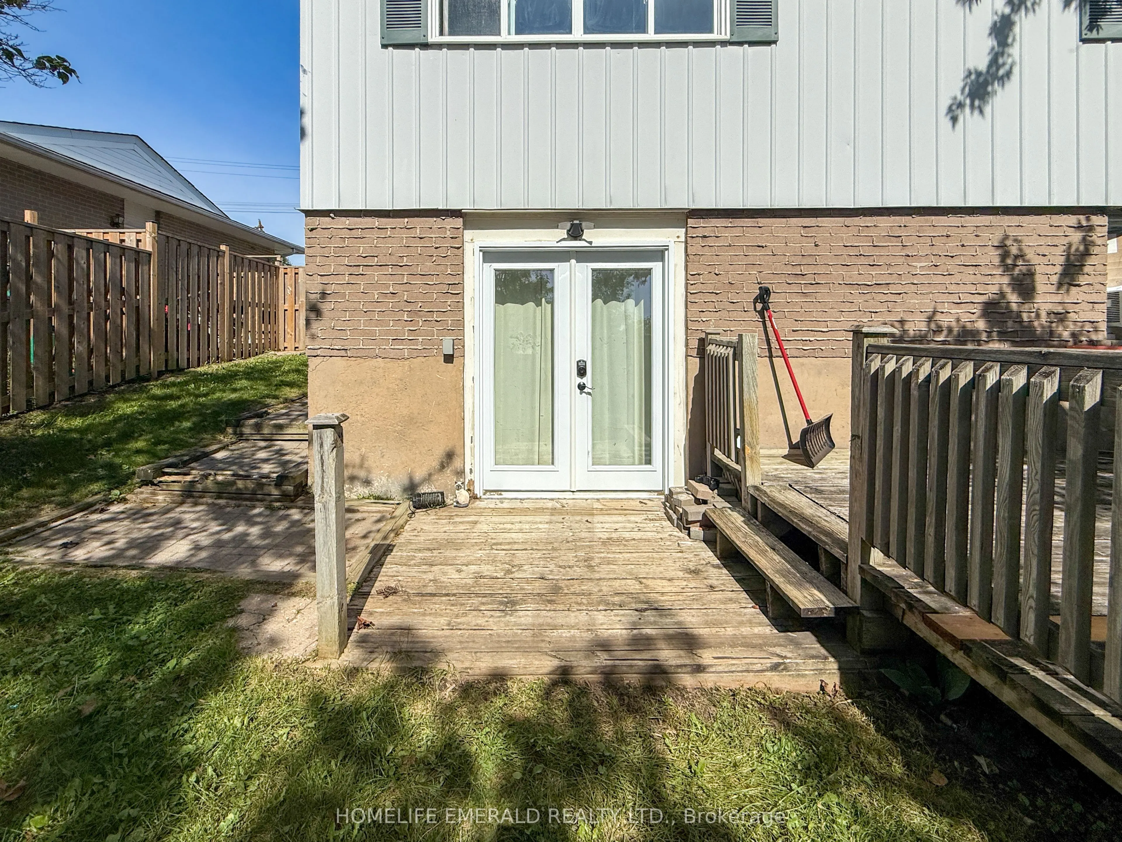 131 Cundles Road E
