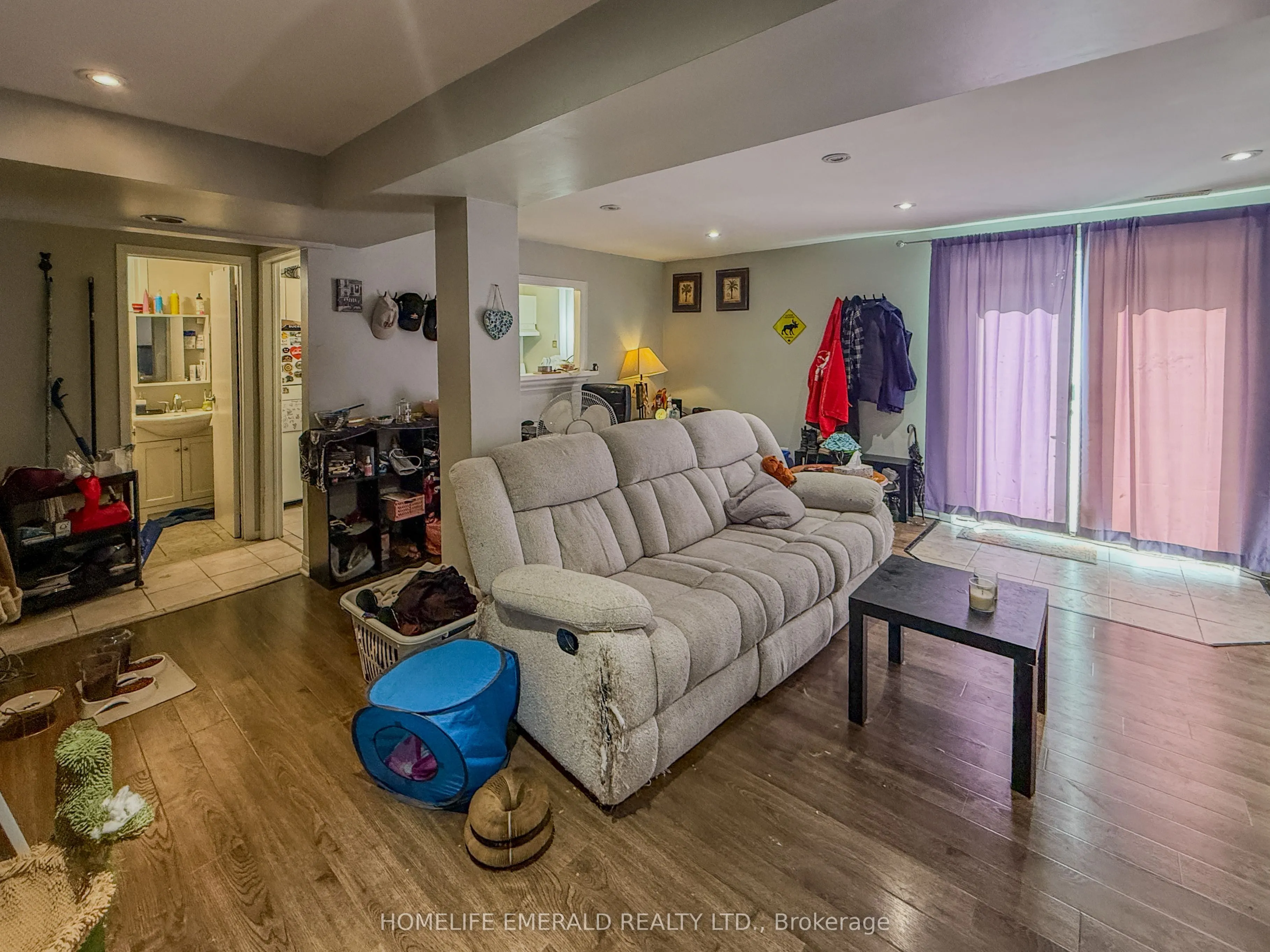 131 Cundles Road E