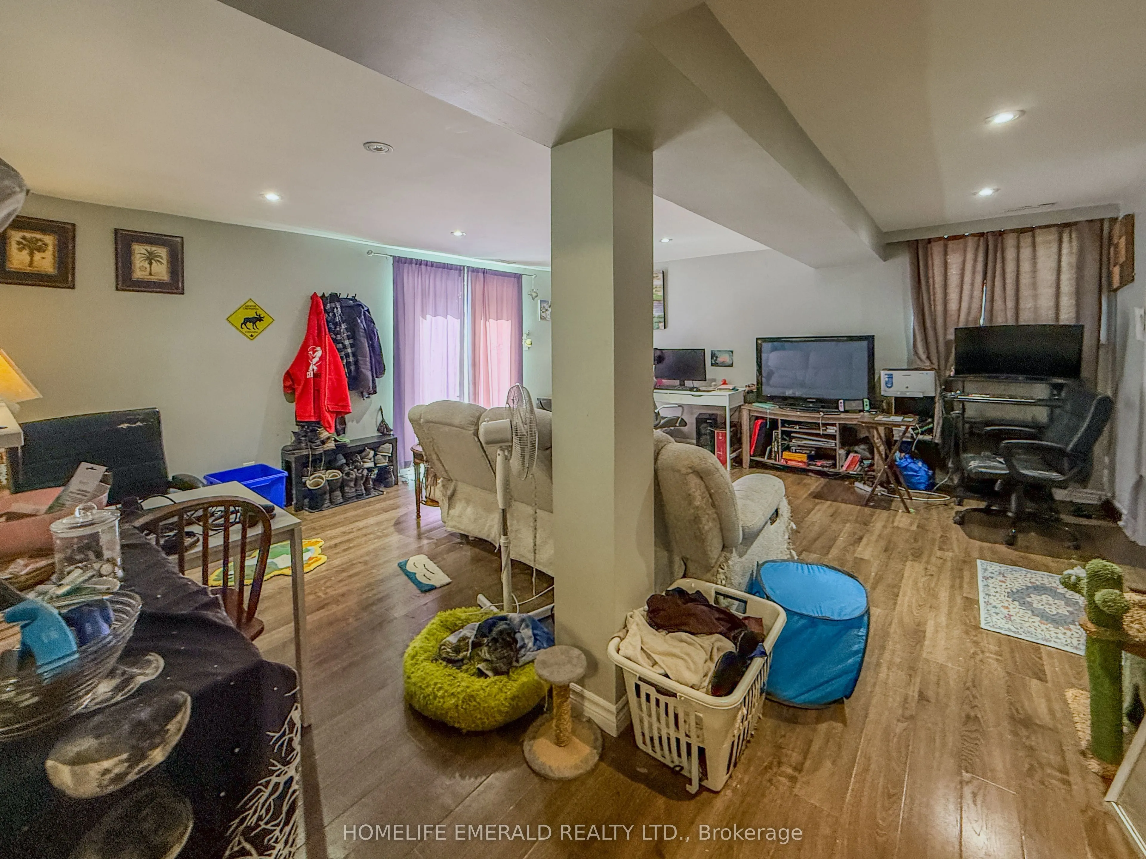 131 Cundles Road E
