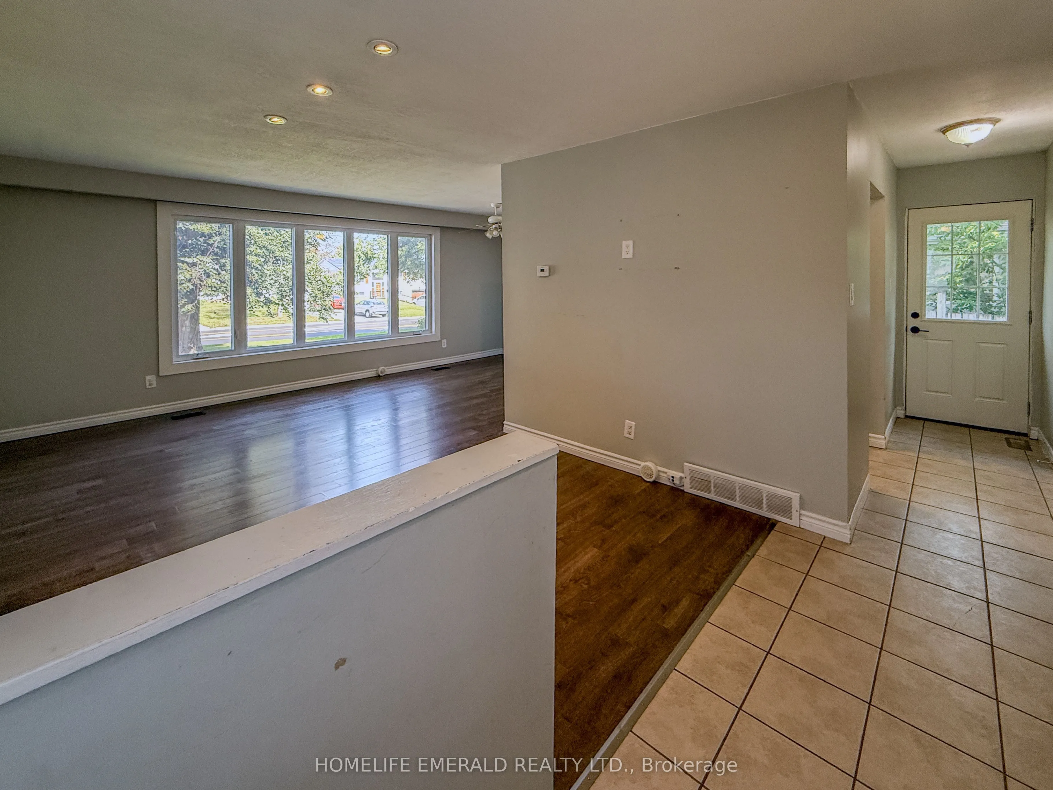 131 Cundles Road E