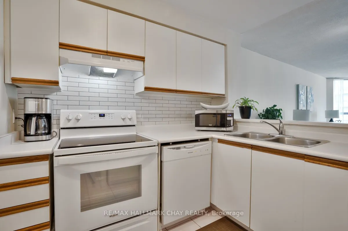 150 Dunlop Street E #1104