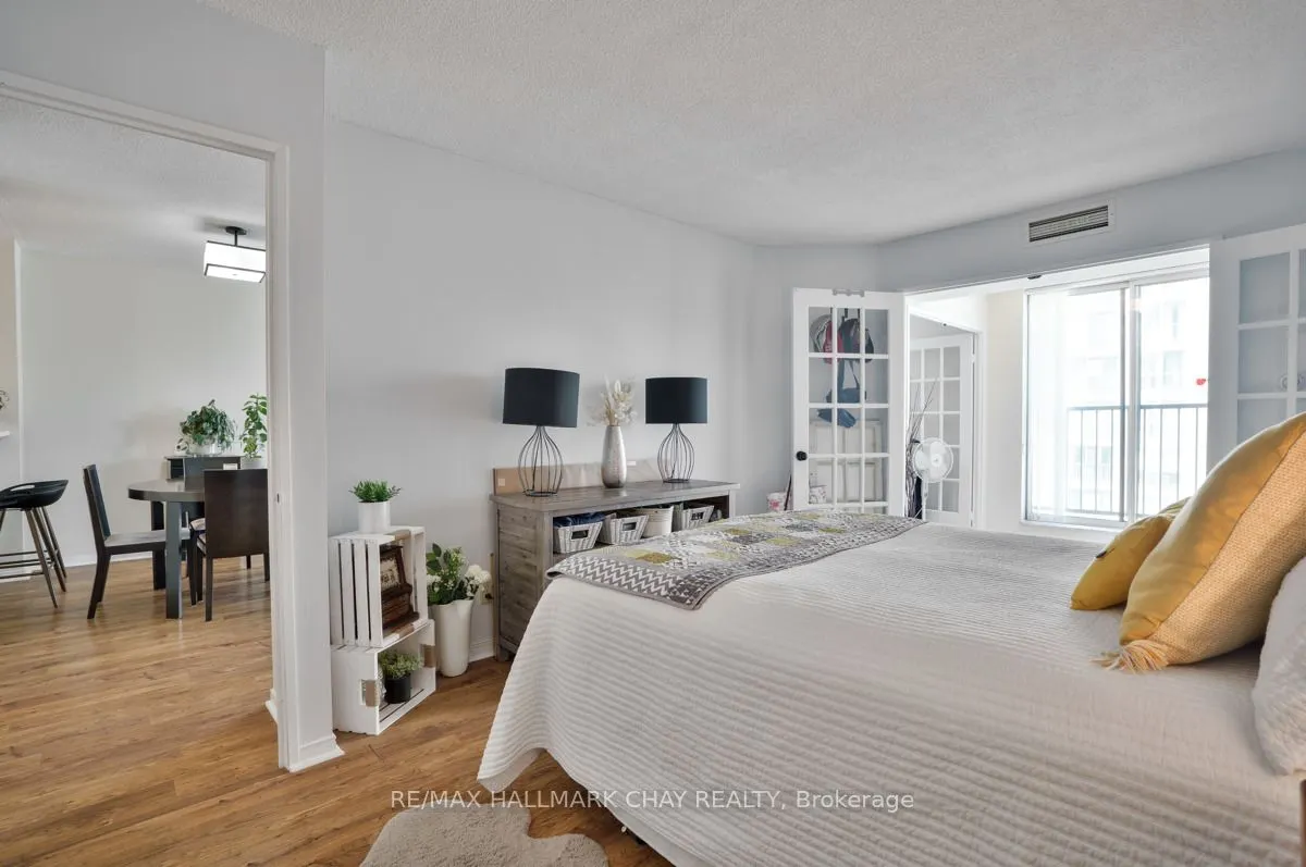 150 Dunlop Street E #1104