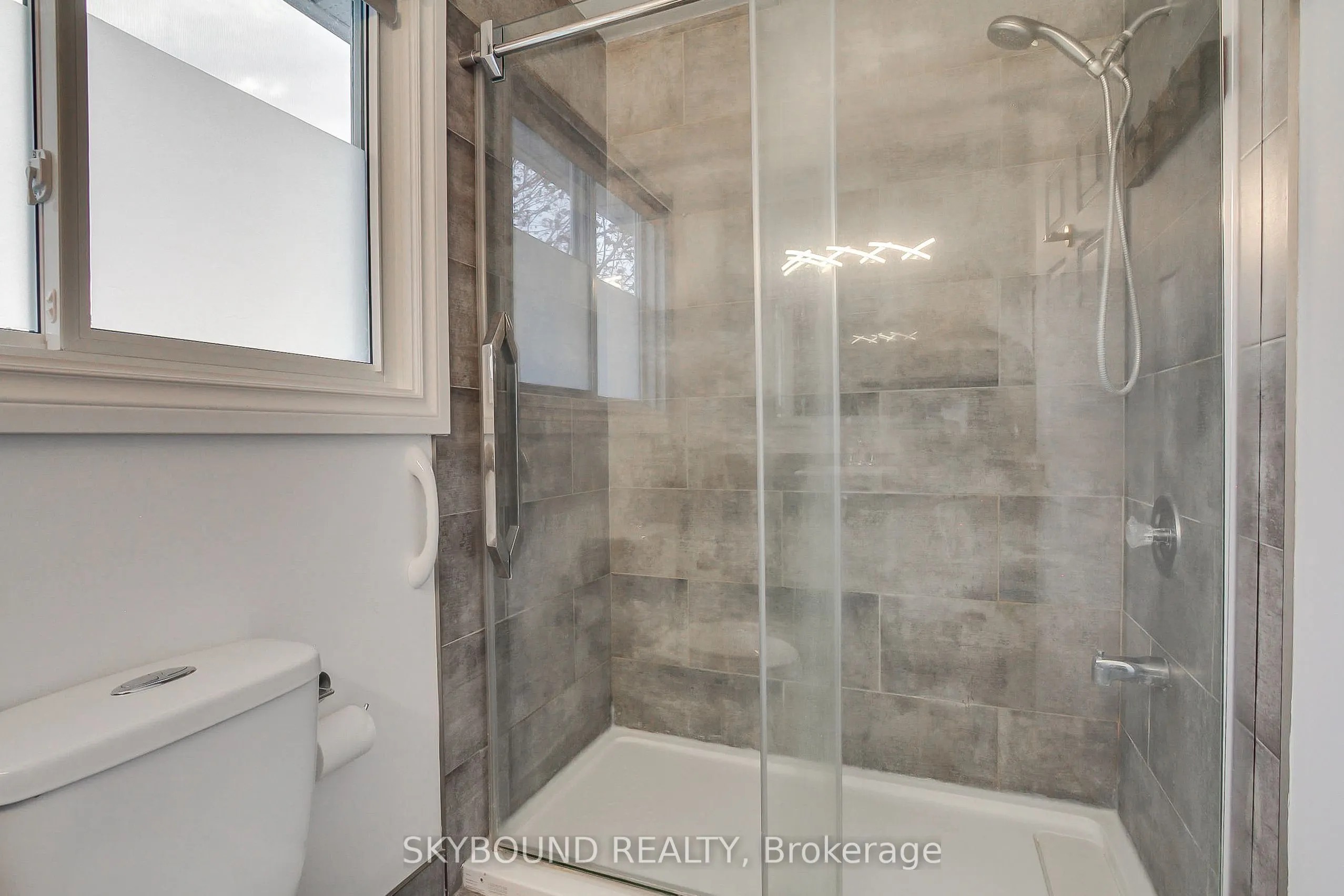 313 Hickling Trail
