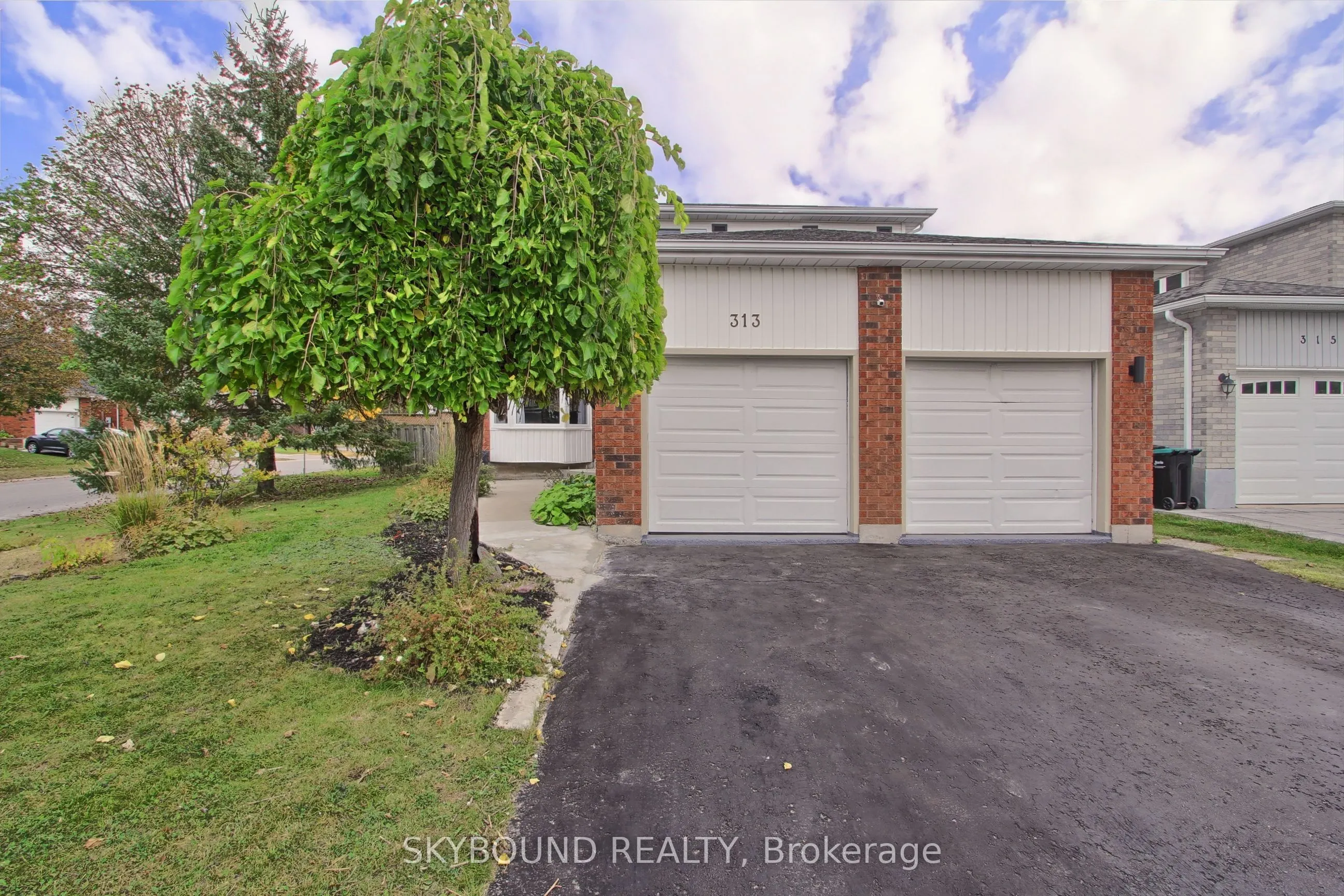 313 Hickling Trail