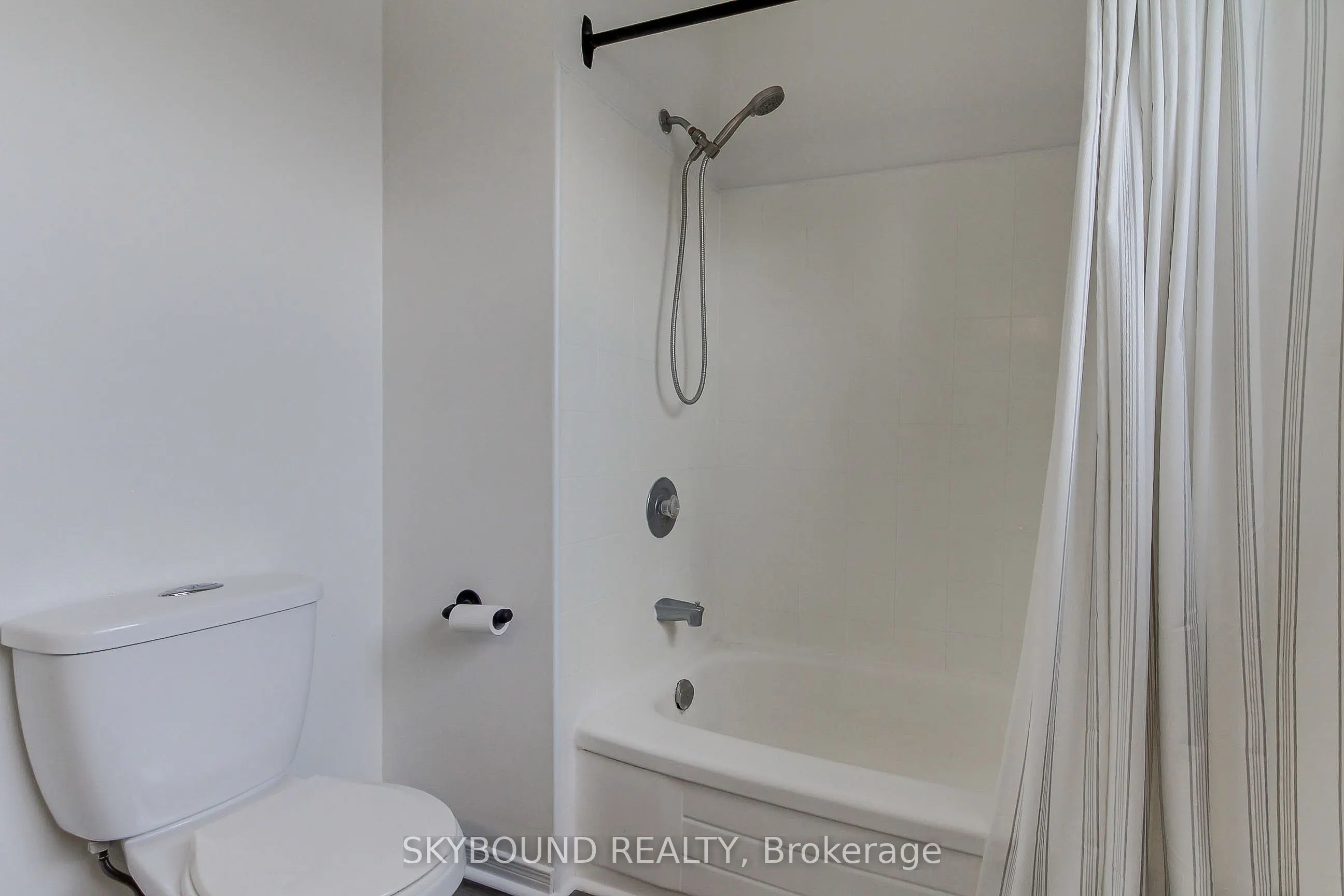 313 Hickling Trail