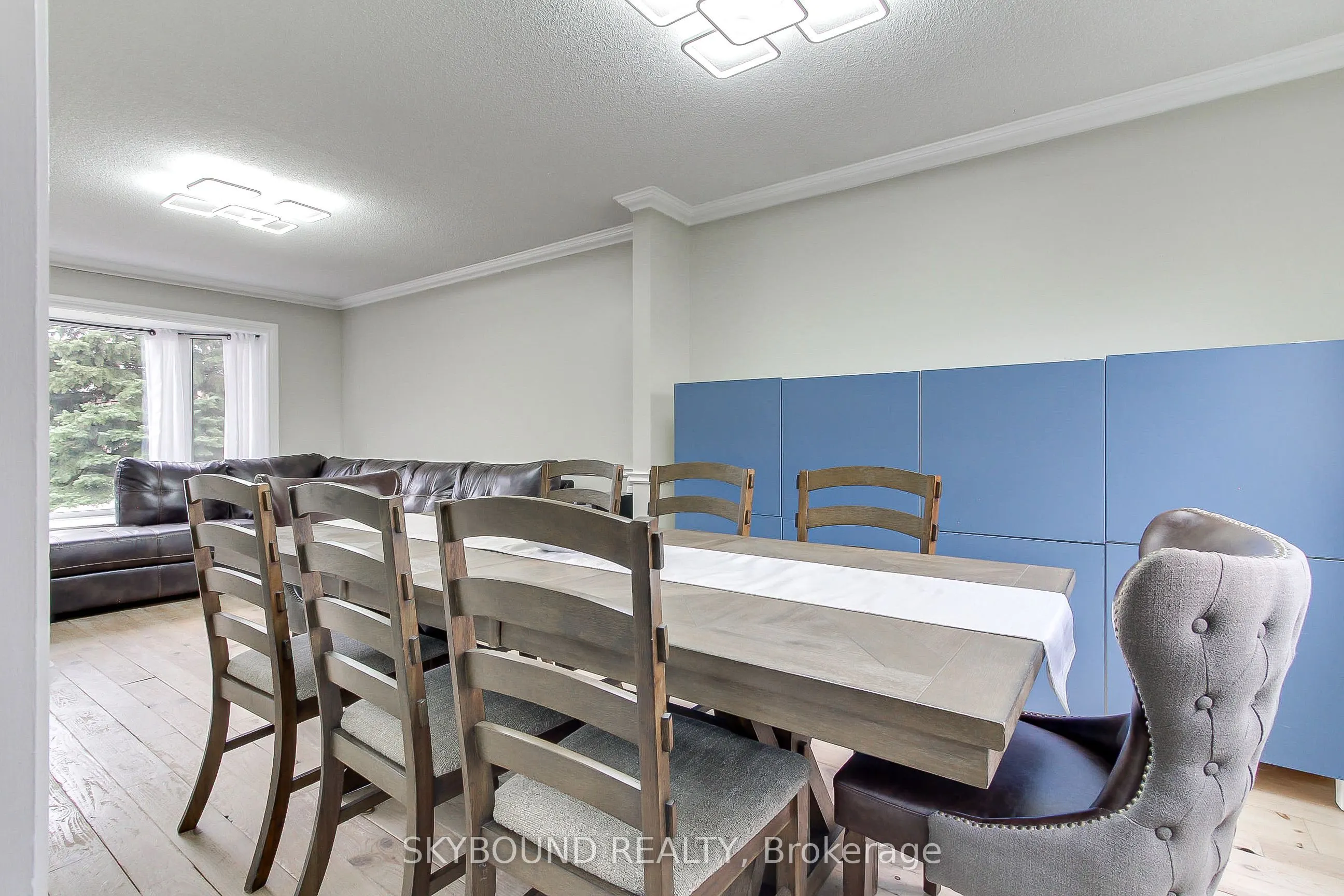 313 Hickling Trail