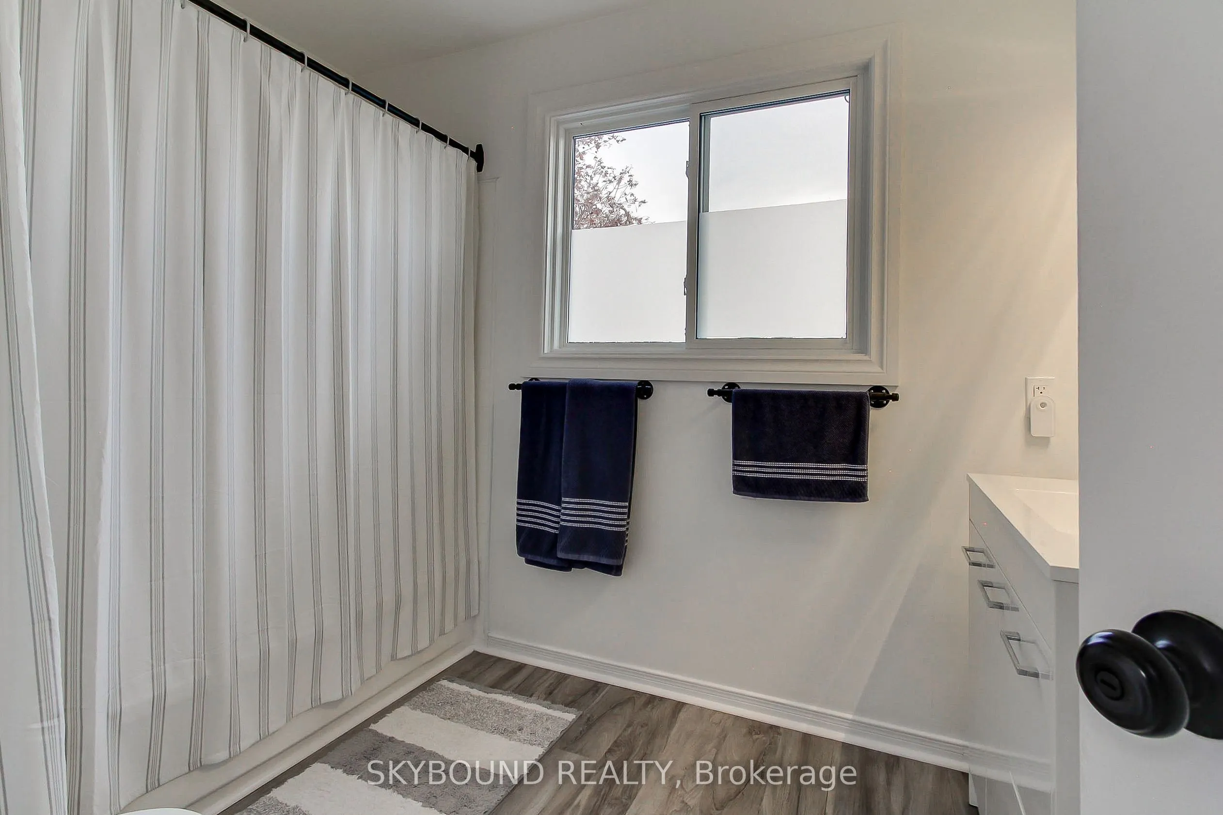 313 Hickling Trail