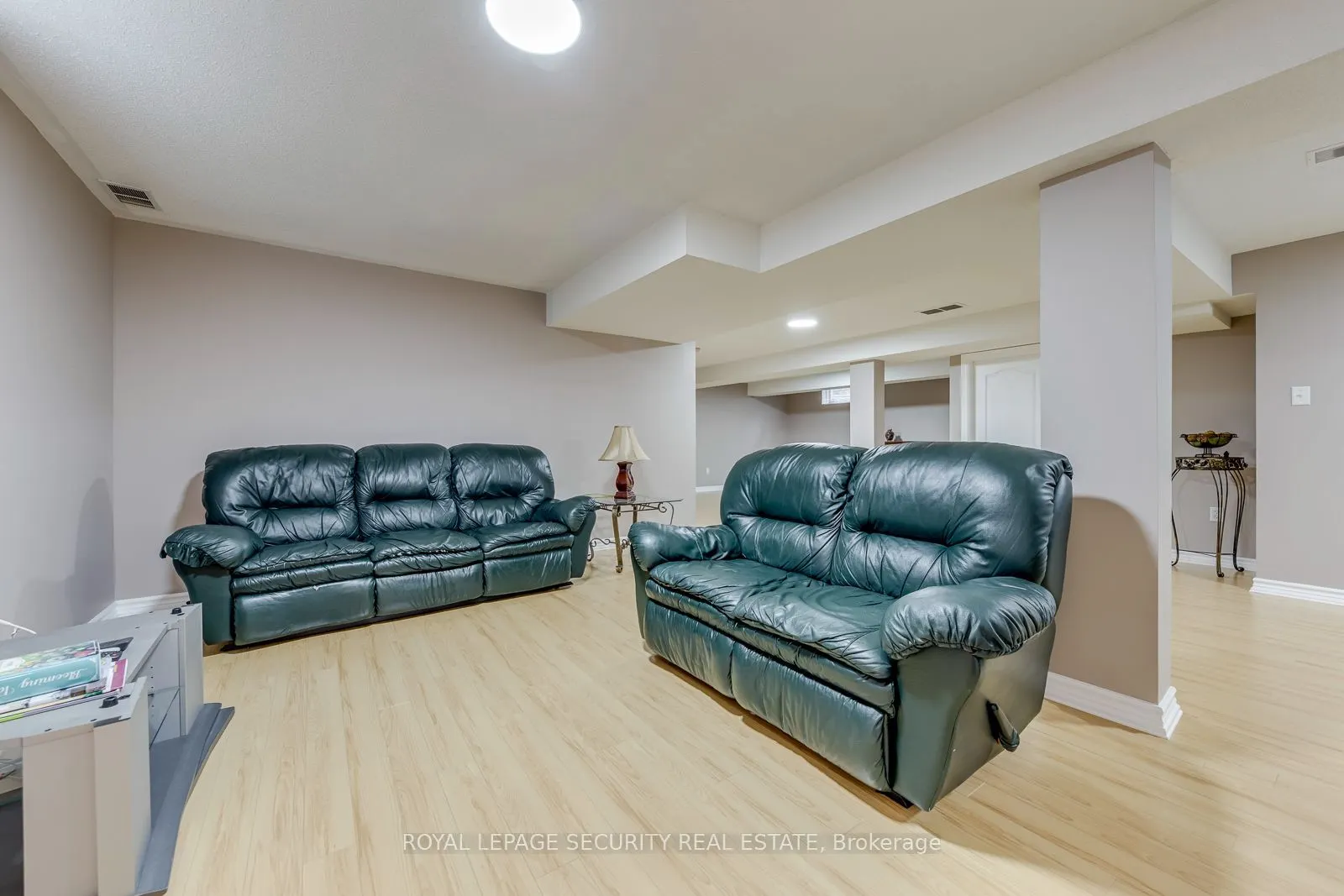 25 Pinecliff Crescent