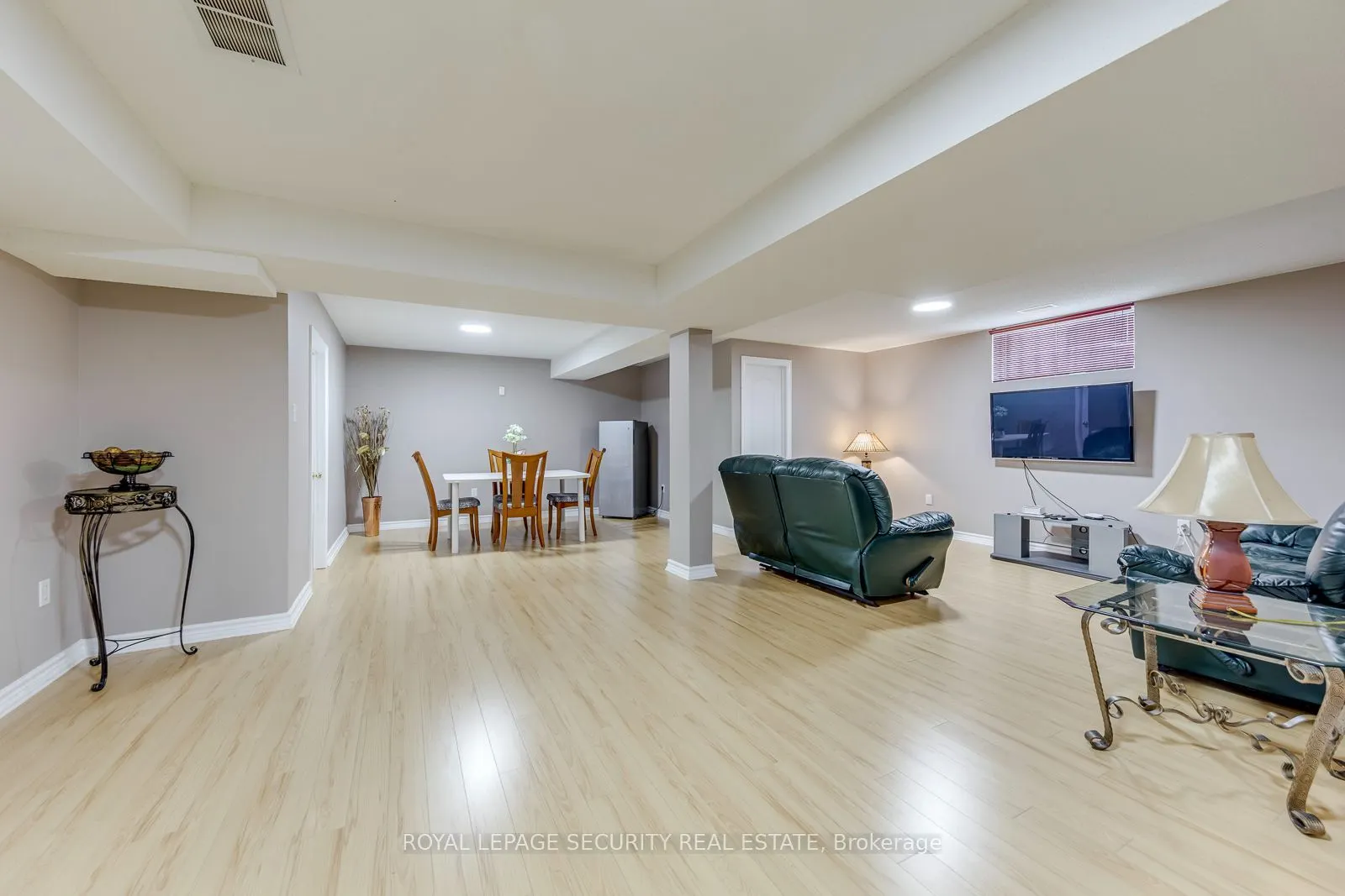 25 Pinecliff Crescent