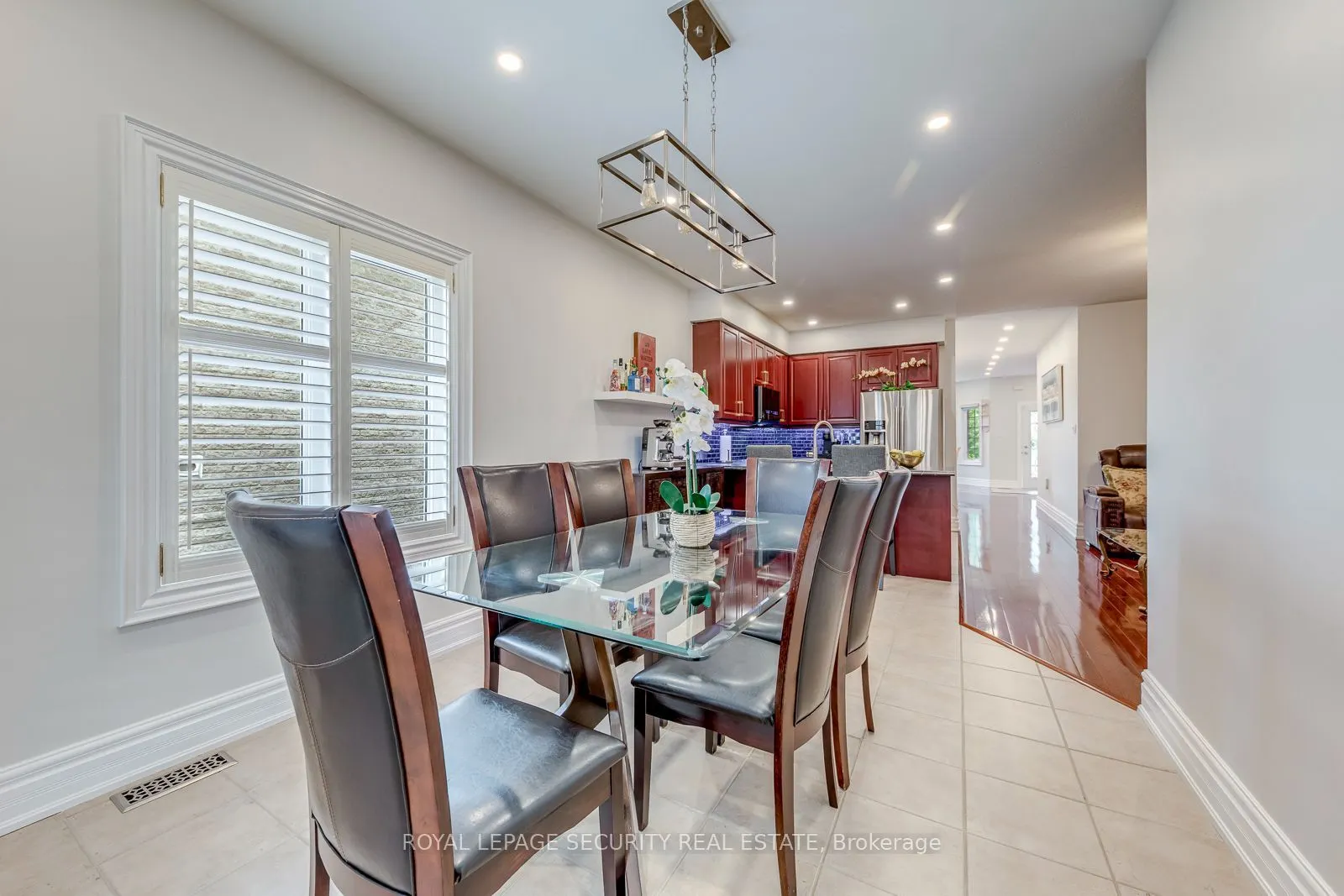 25 Pinecliff Crescent
