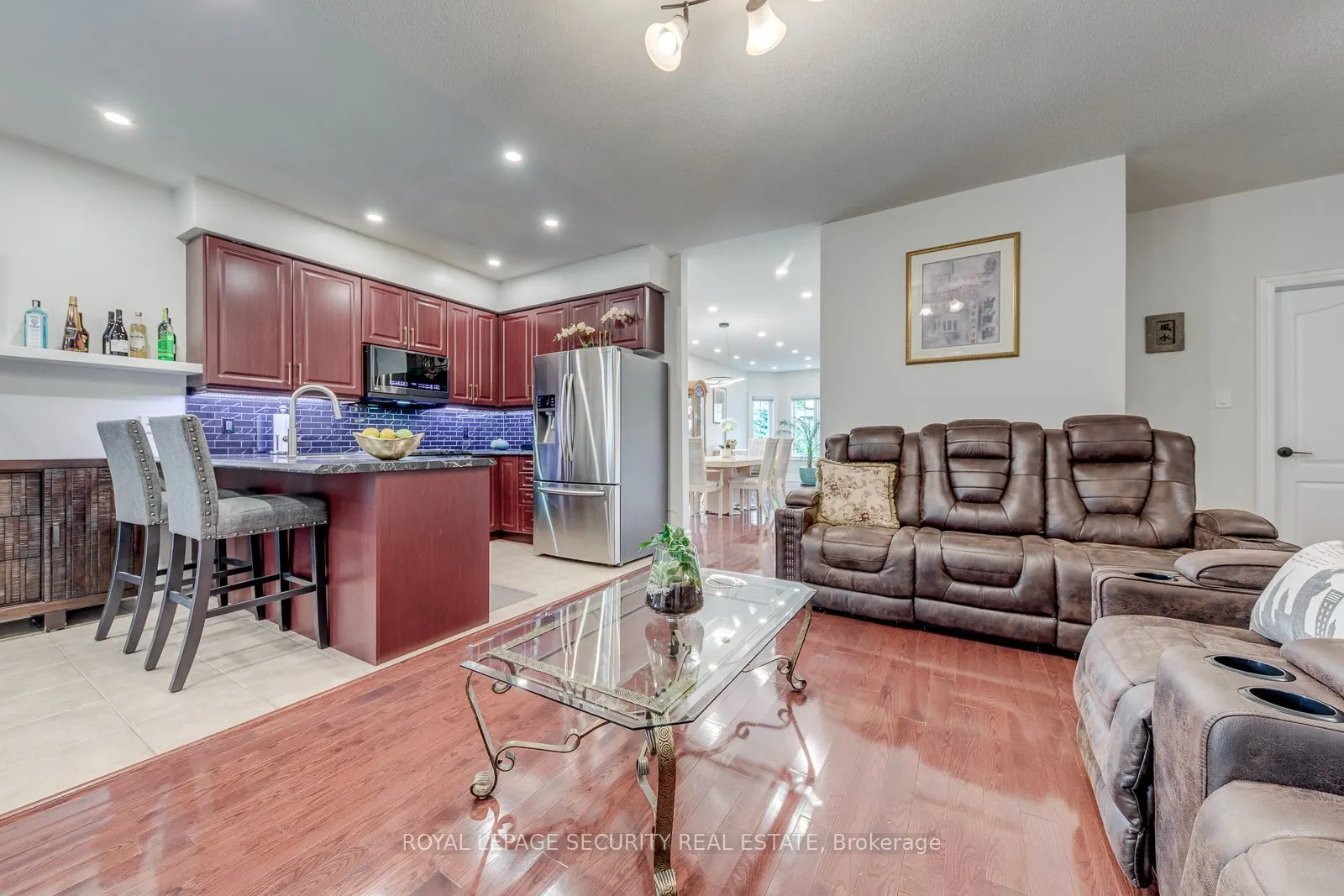 25 Pinecliff Crescent
