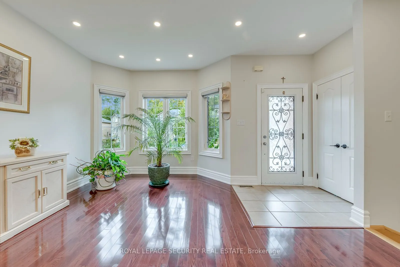 25 Pinecliff Crescent