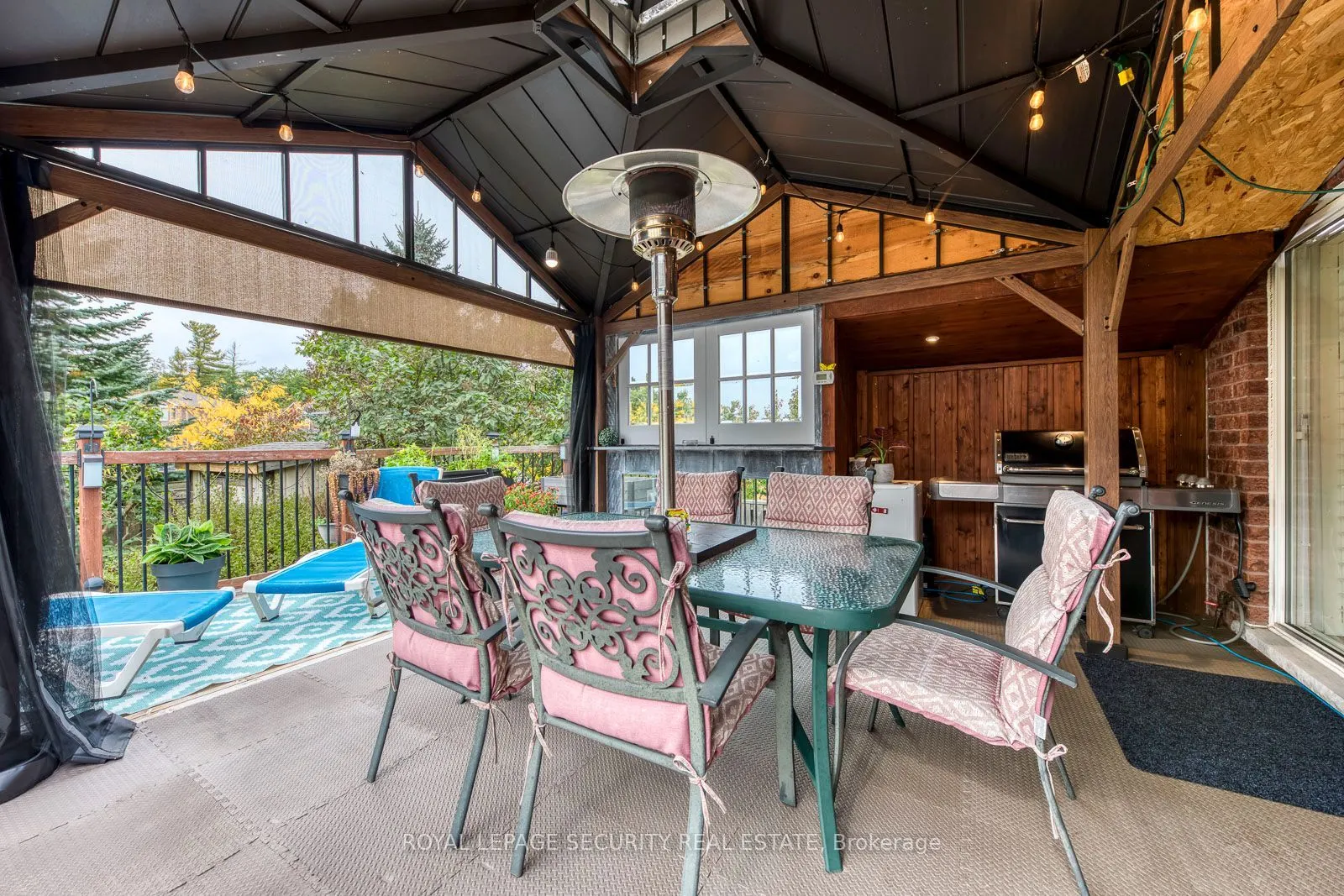 25 Pinecliff Crescent
