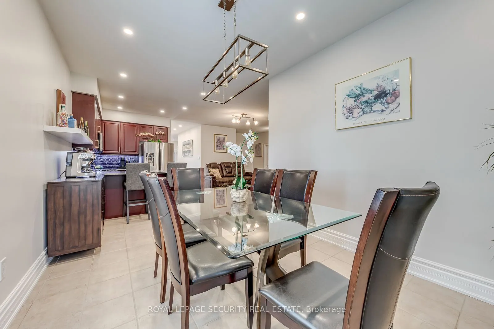 25 Pinecliff Crescent