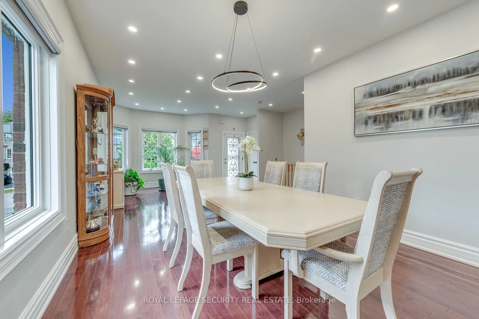 25 Pinecliff Crescent
