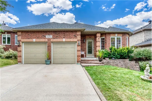 25 Pinecliff Crescent