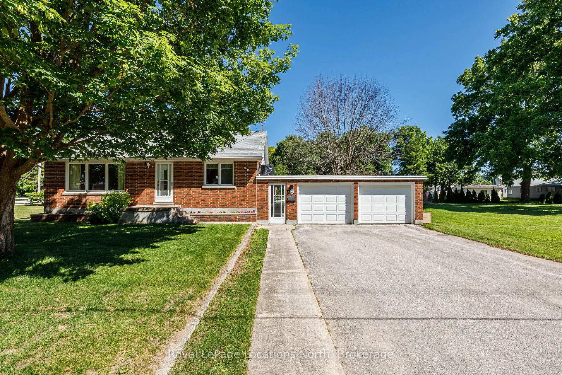 2 Buist Street