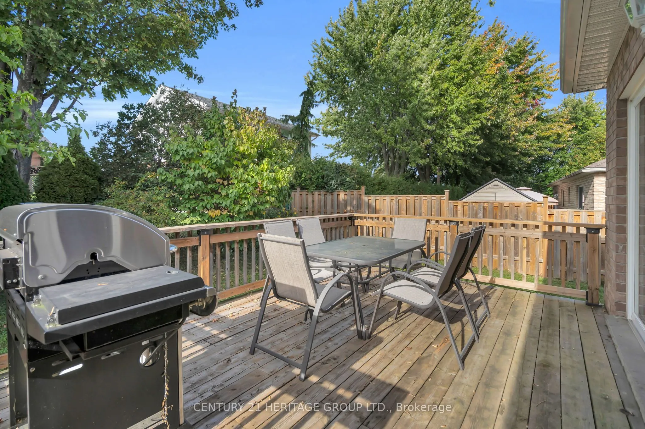 45 Whitfield Crescent
