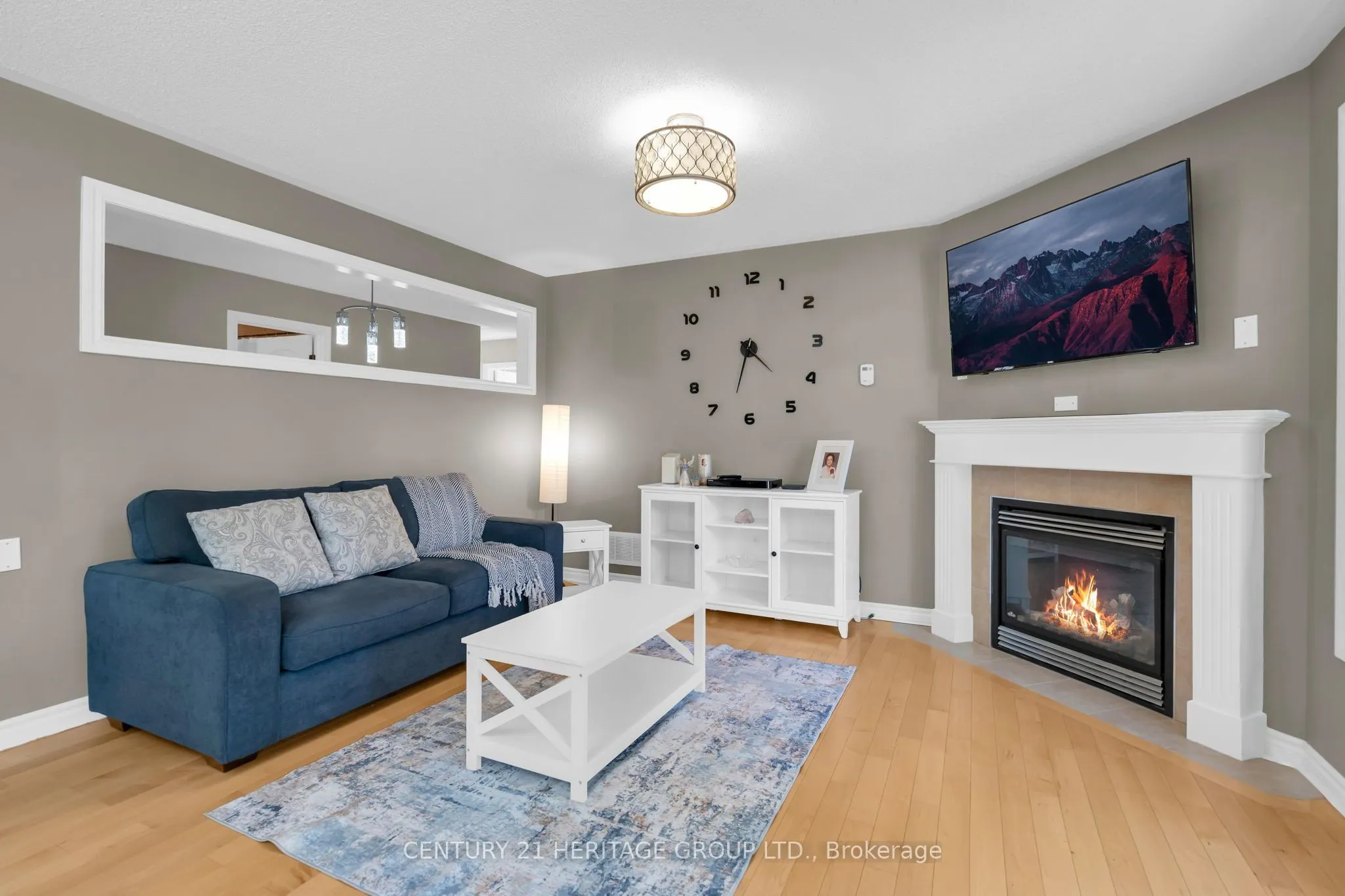 45 Whitfield Crescent