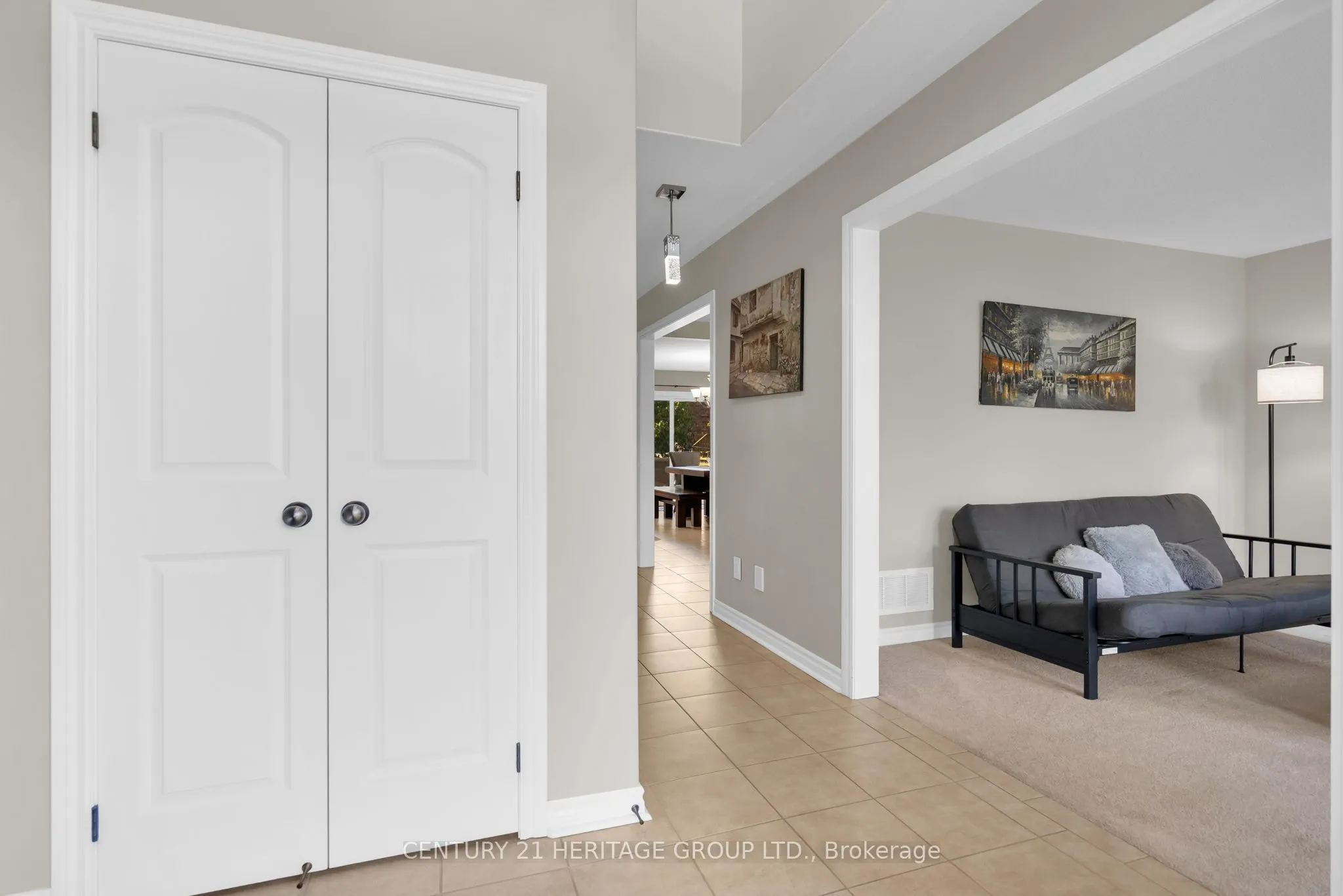 45 Whitfield Crescent