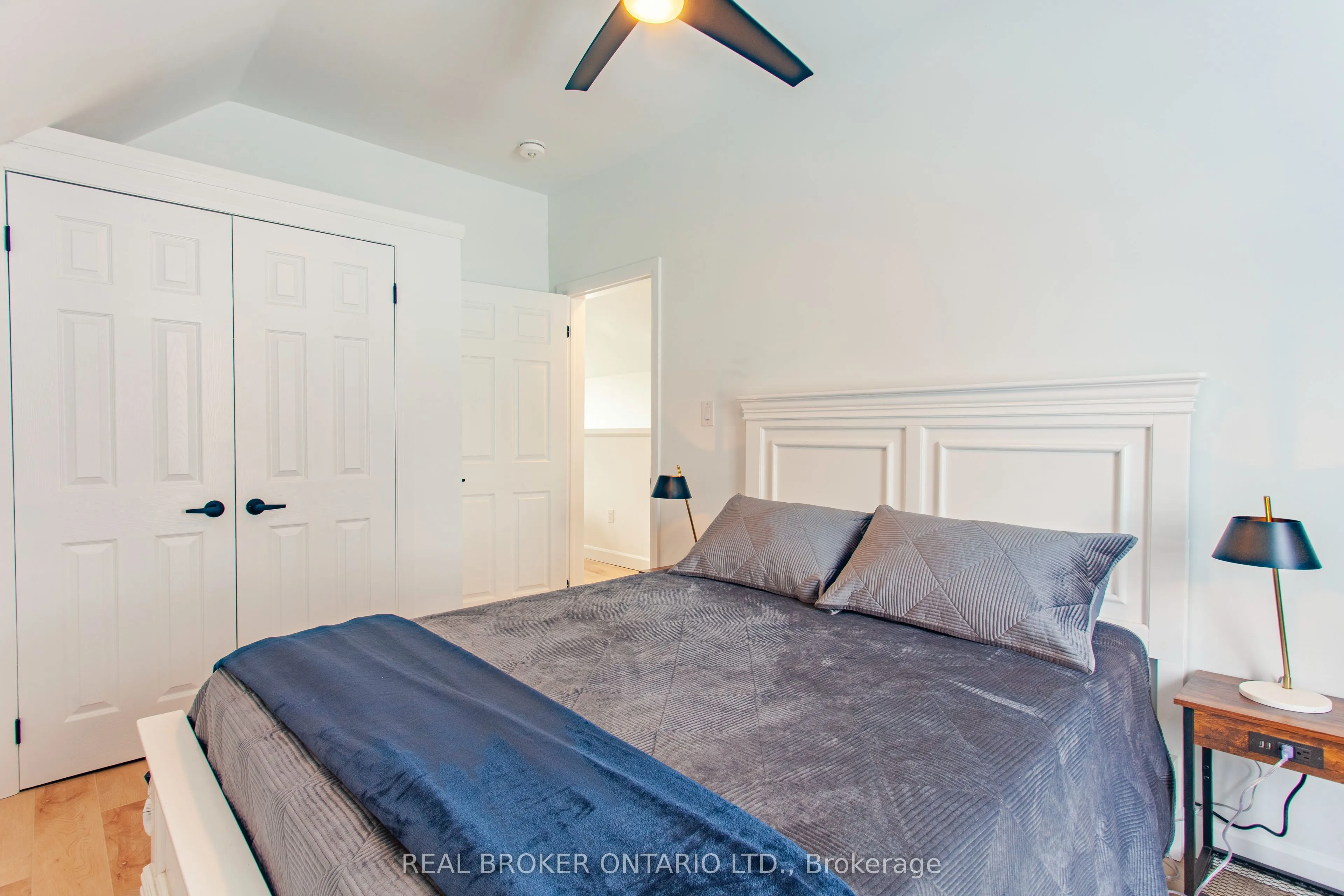 97 ALBERT Street S #Upper