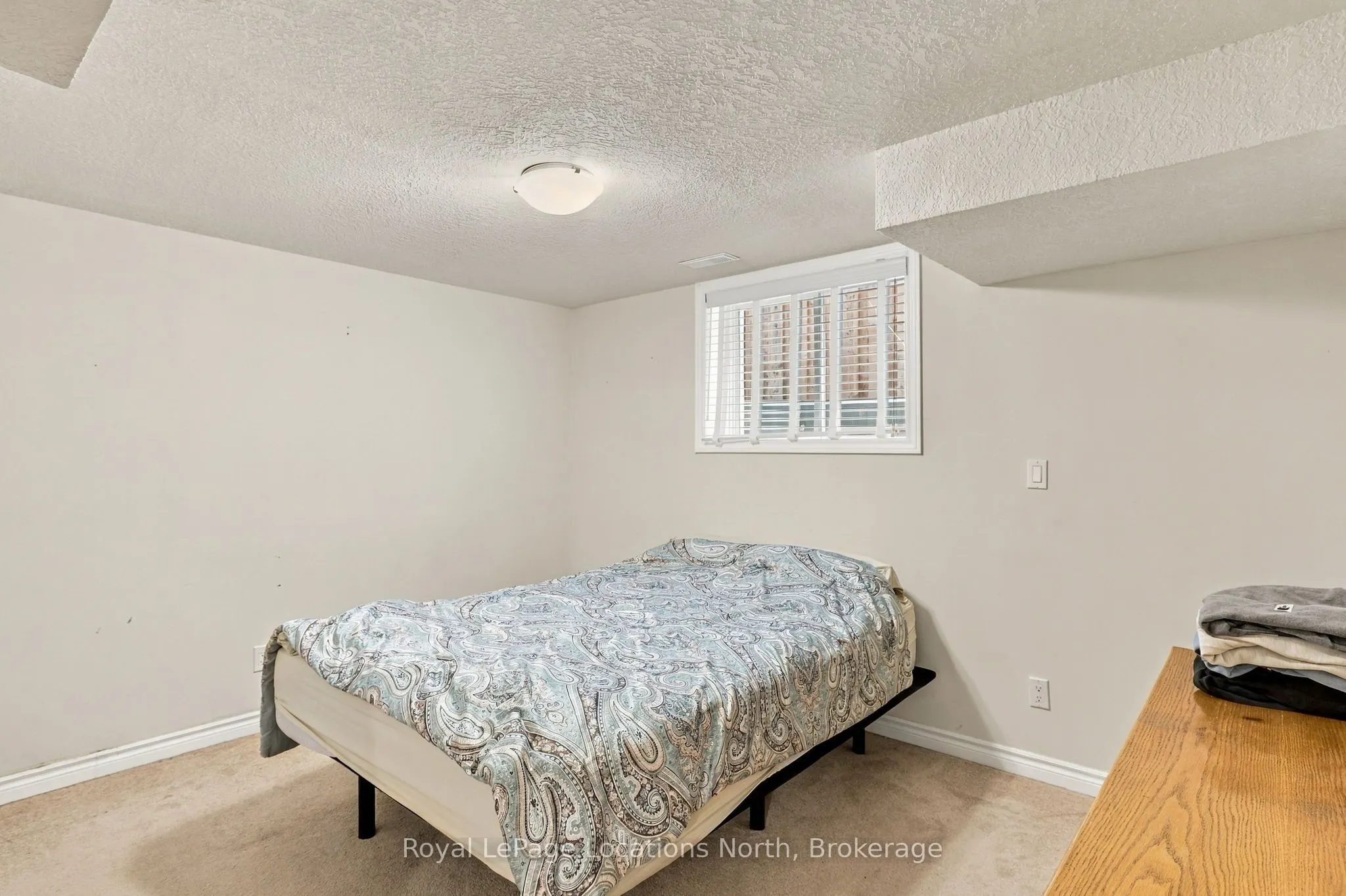 15 Kayla Crescent