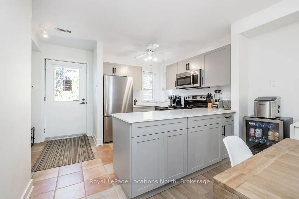 15 28TH Street N #6