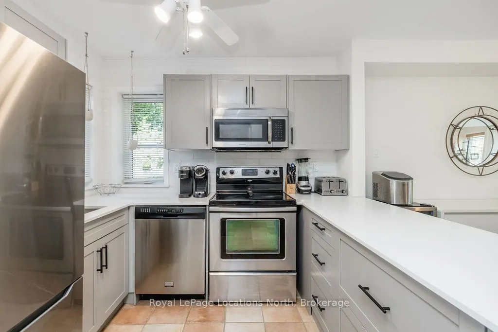 15 28TH Street N #6