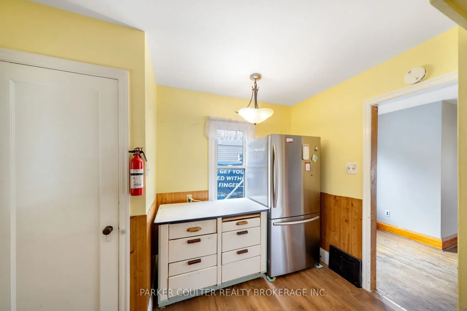 27 Campbell Avenue