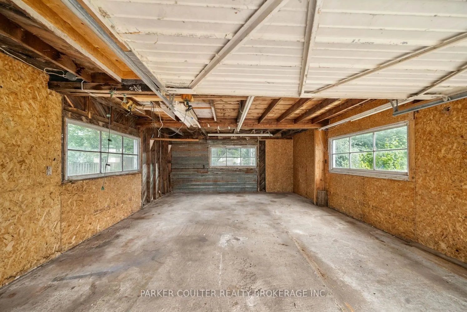 27 Campbell Avenue